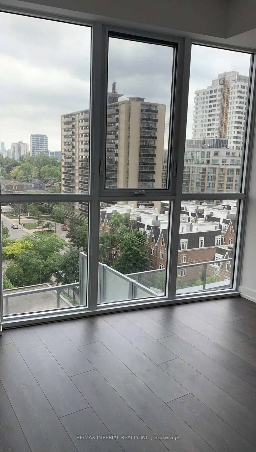 Photo 7 of Unit 914, 125 Redpath Avenue, Toronto, Mount Pleasant West — HOMEH