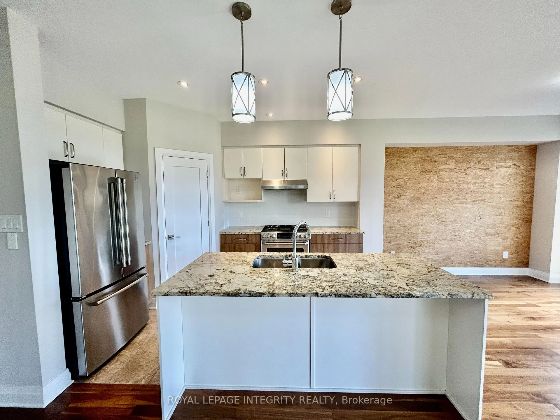 Photo 7 of 798 Carnelian Crescent, Ottawa, Riverside South/Gloucester Glen — HOMEH