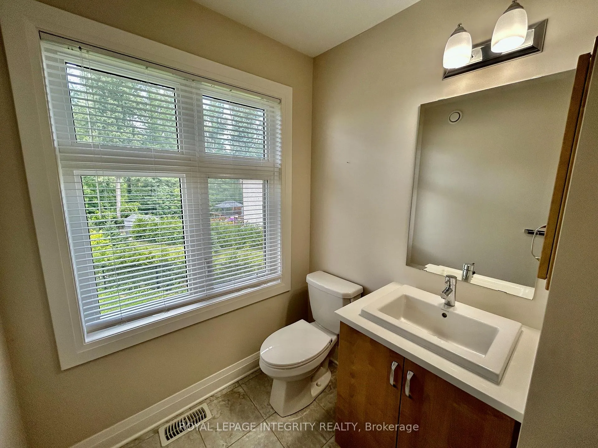 Photo 22 of 798 Carnelian Crescent, Ottawa, Riverside South/Gloucester Glen — HOMEH