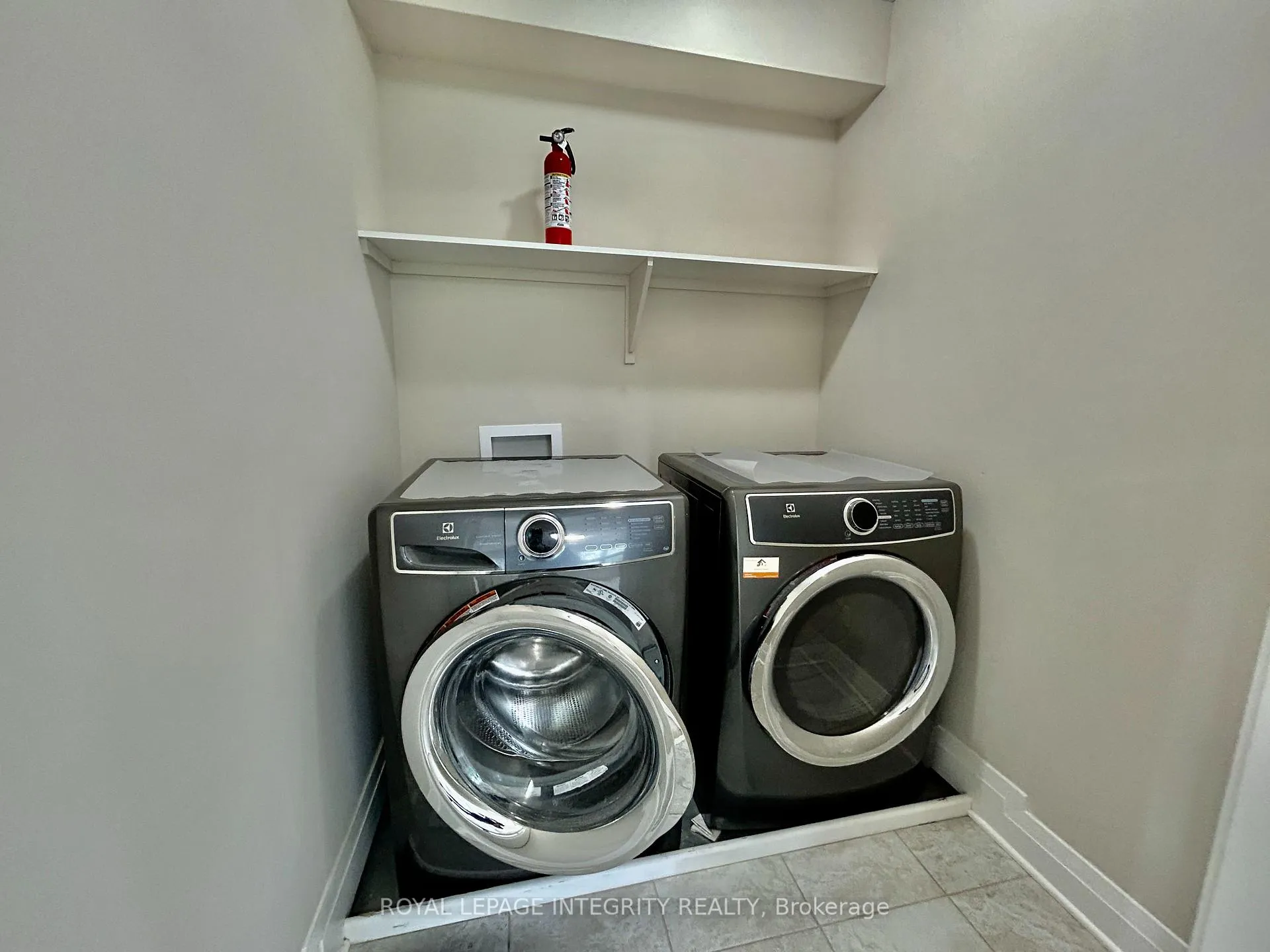 Photo 23 of 798 Carnelian Crescent, Ottawa, Riverside South/Gloucester Glen — HOMEH