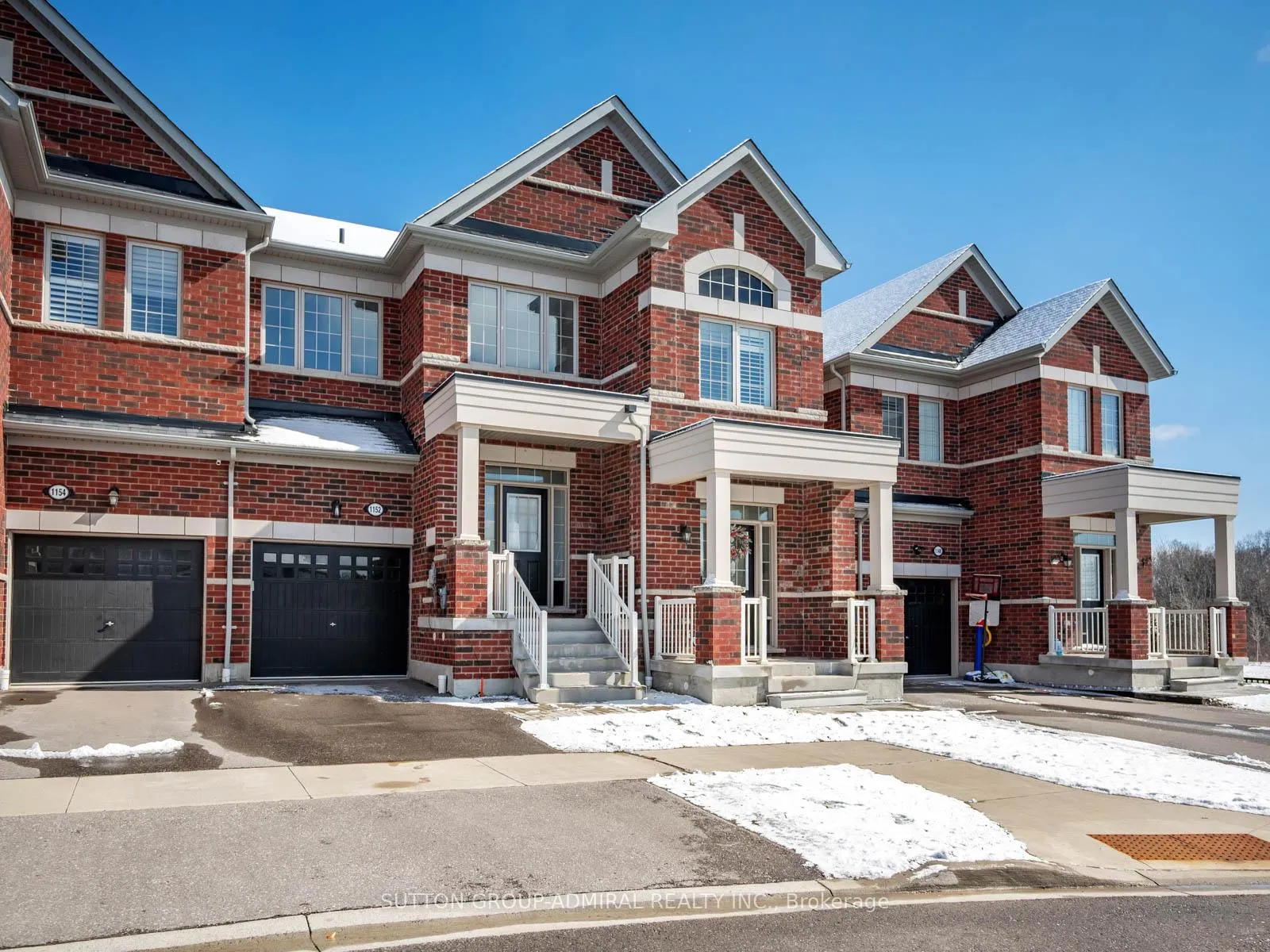 Photo 2 of 1152 Sepia Square, Pickering, Rural Pickering — HOMEH