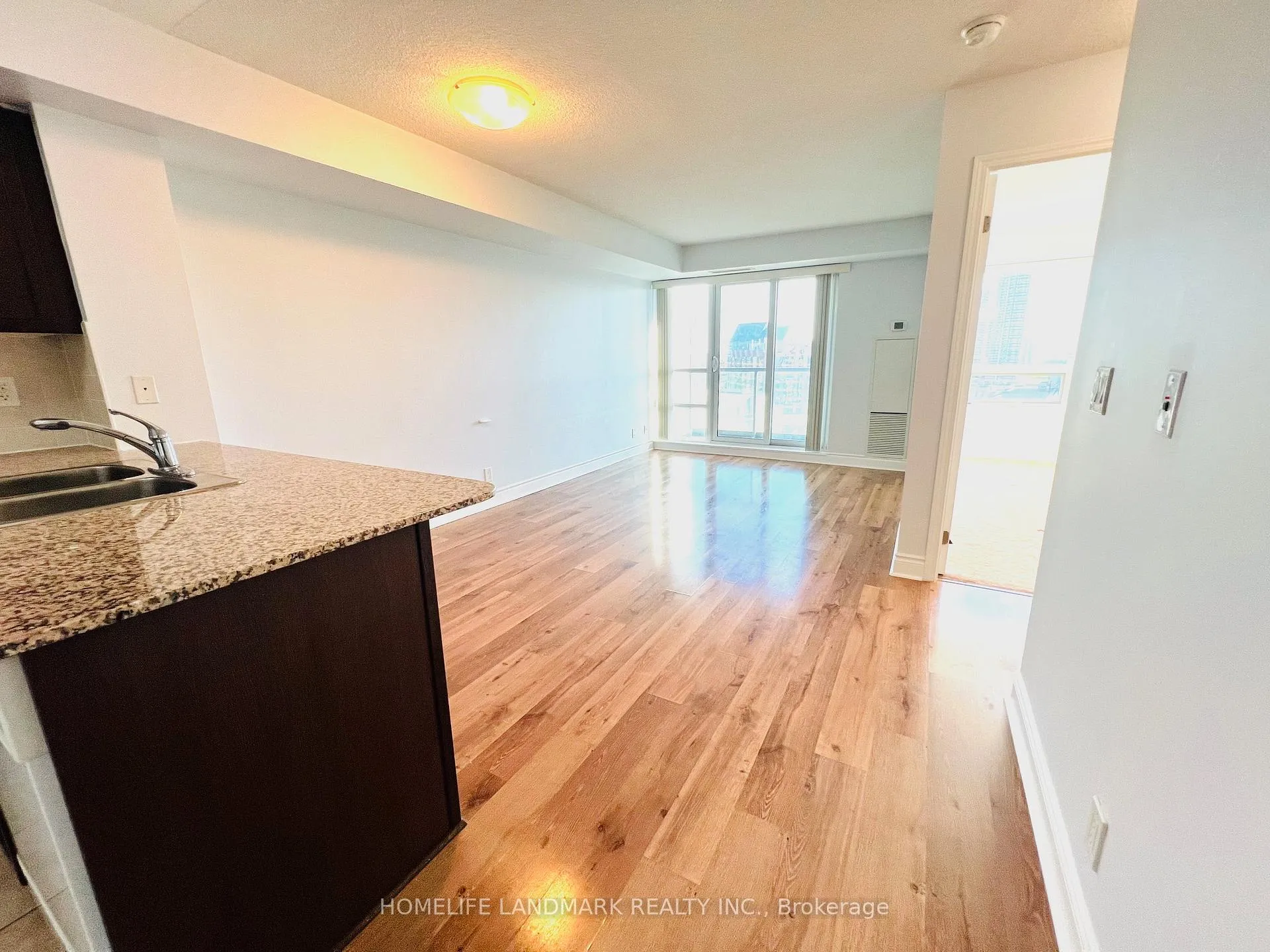 Photo 3 of Unit 1601, 75 South Town Centre Boulevard, Markham, Unionville — HOMEH