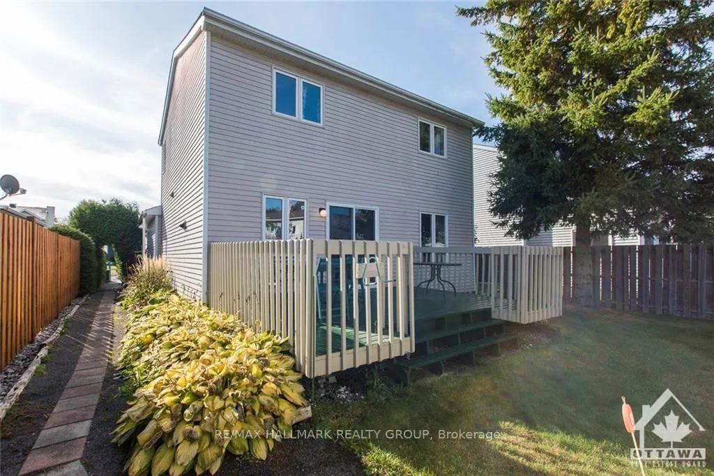 Photo 18 of 617 Wilkie Drive, Ottawa, Fallingbrook/Pineridge — HOMEH