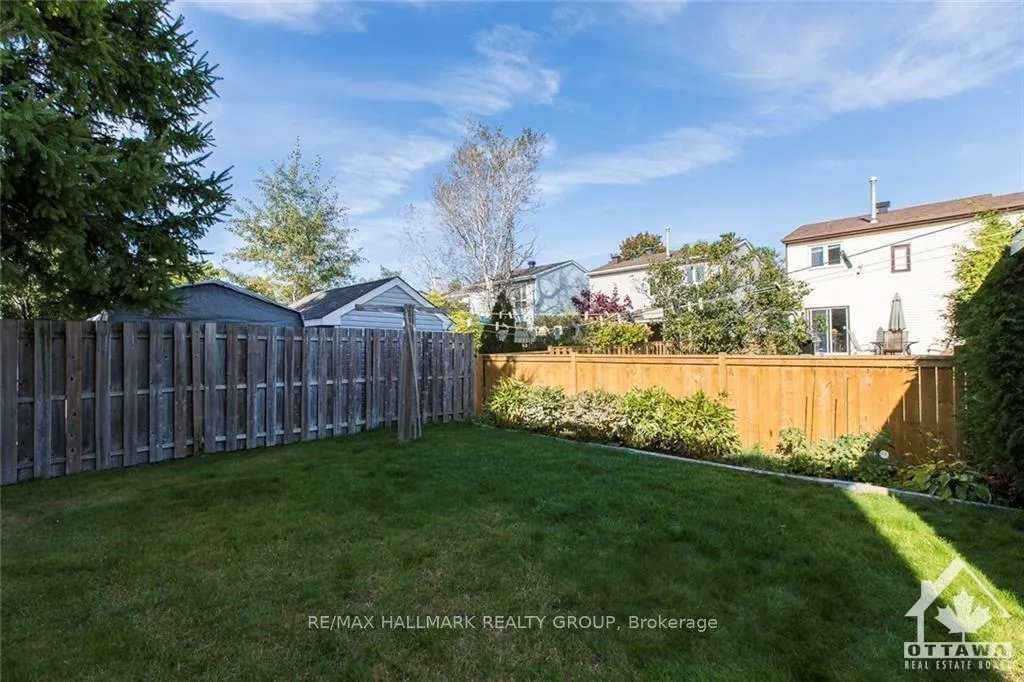 Photo 20 of 617 Wilkie Drive, Ottawa, Fallingbrook/Pineridge — HOMEH