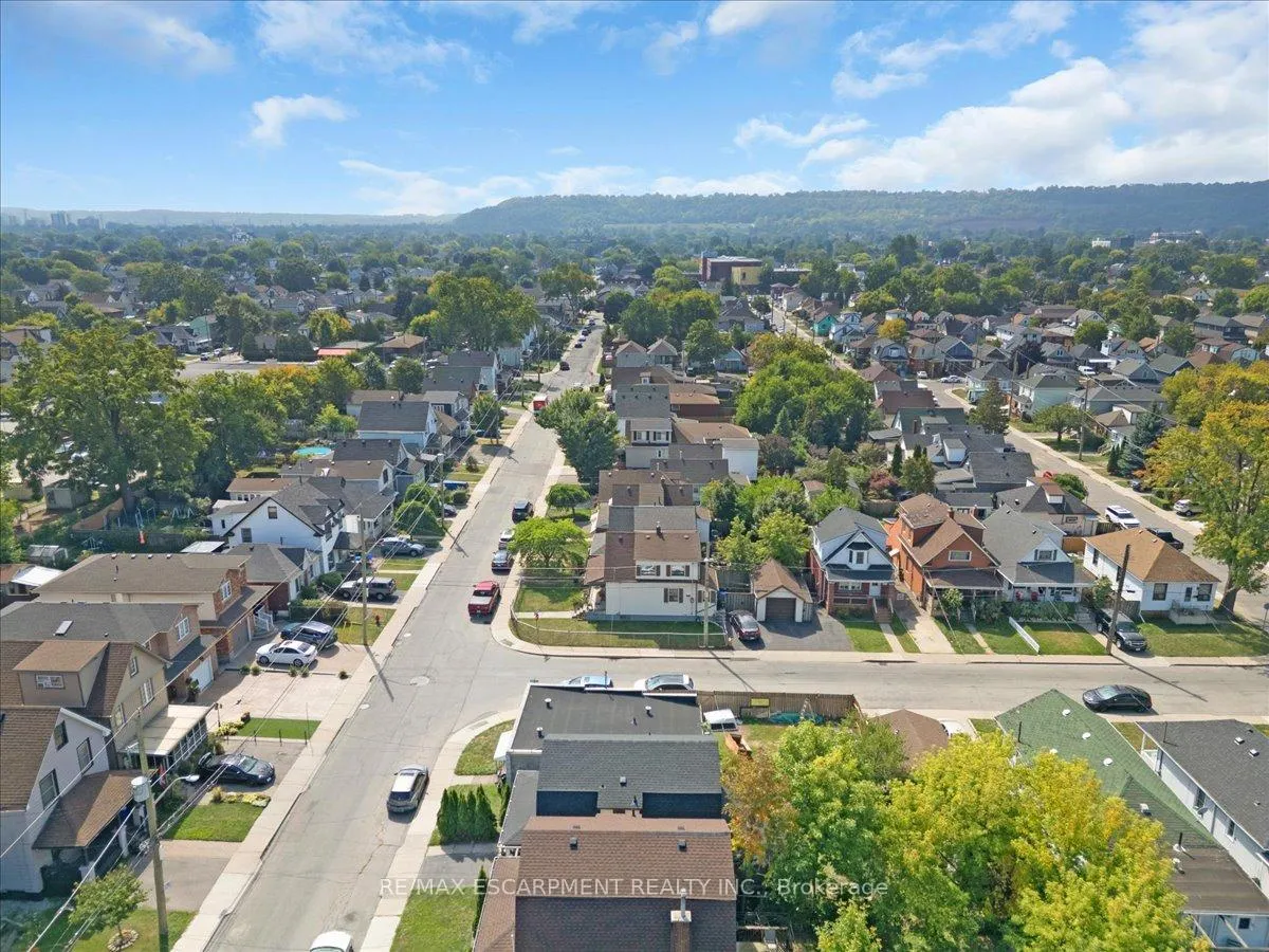 Photo 35 of 133 Frederick Avenue, Hamilton, Crown Point — HOMEH
