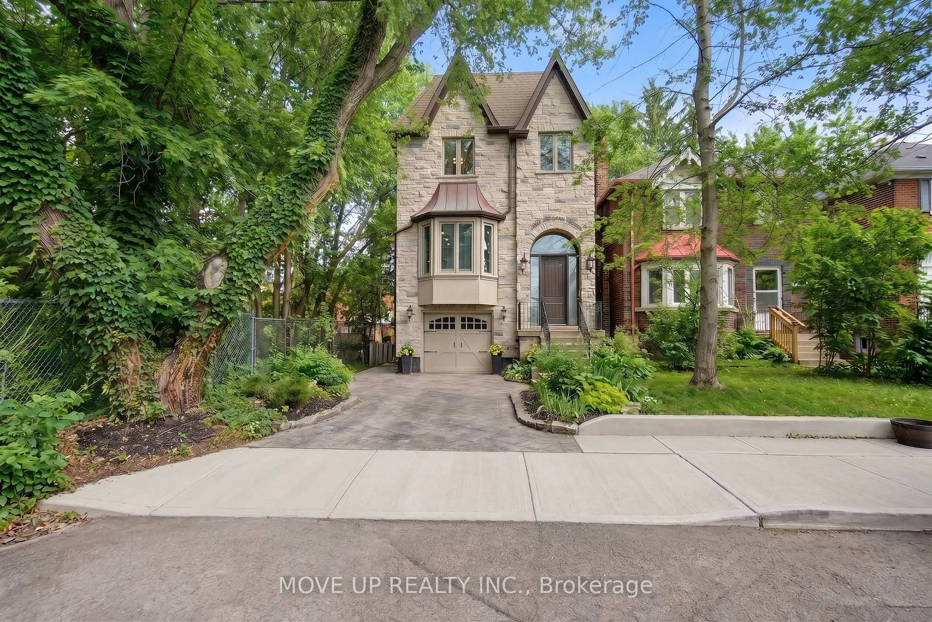 Photo 1 of 226 Glengarry Avenue, Toronto, Lawrence Park North — HOMEH