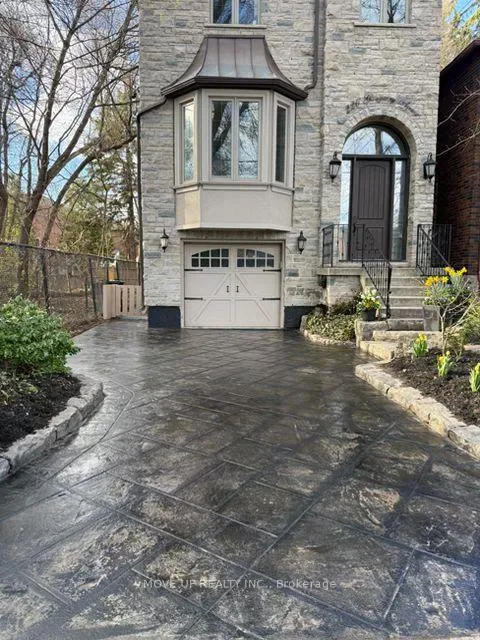 Photo 2 of 226 Glengarry Avenue, Toronto, Lawrence Park North — HOMEH