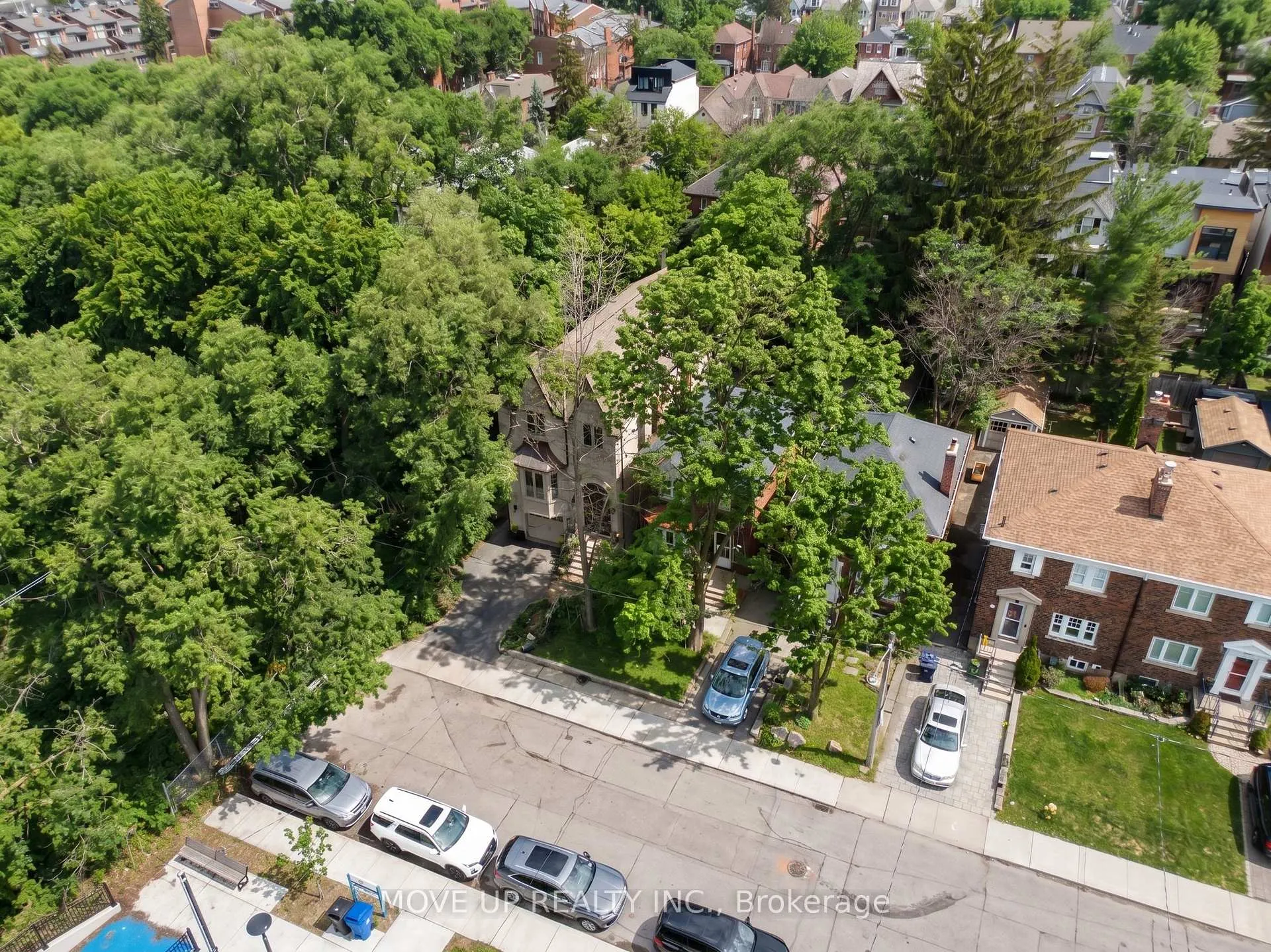Photo 3 of 226 Glengarry Avenue, Toronto, Lawrence Park North — HOMEH