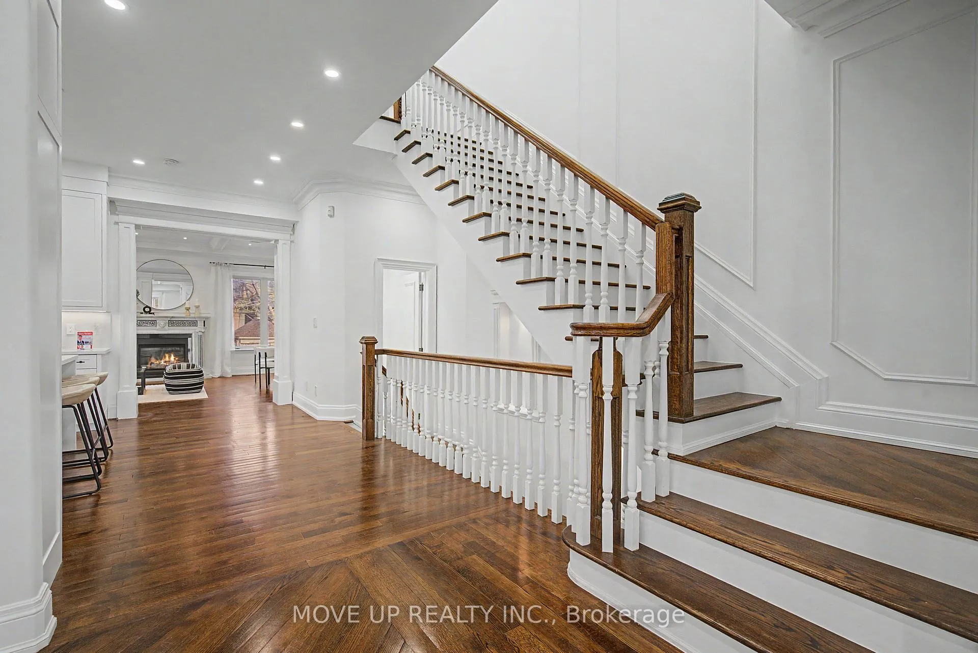 Photo 10 of 226 Glengarry Avenue, Toronto, Lawrence Park North — HOMEH