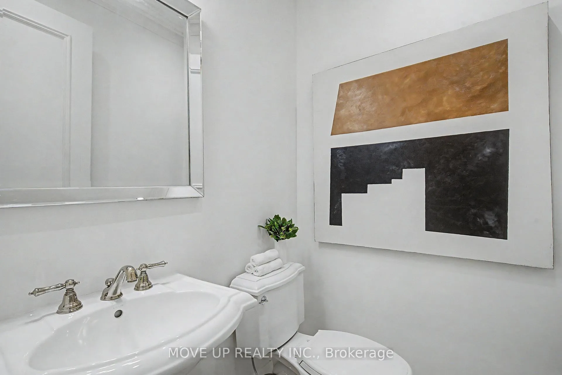 Photo 36 of 226 Glengarry Avenue, Toronto, Lawrence Park North — HOMEH
