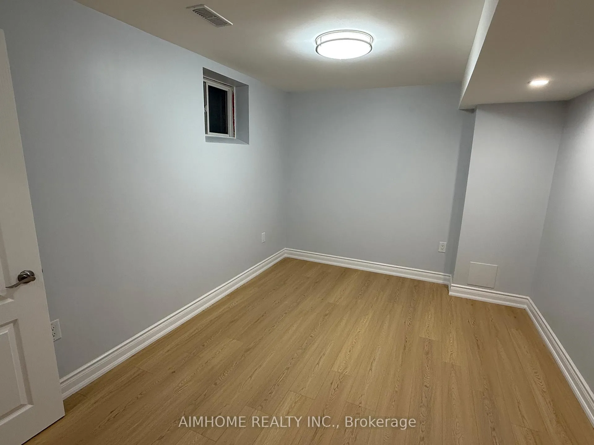 Photo 7 of 28 Desjardin Drive, Markham, Greensborough — HOMEH