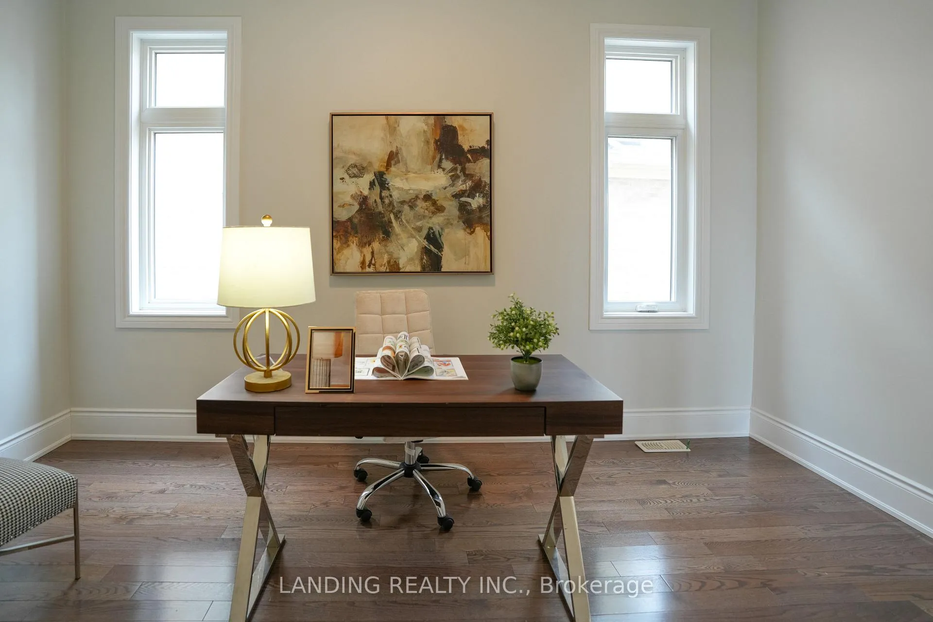 Photo 14 of 118 Burns Boulevard, King, King City — HOMEH