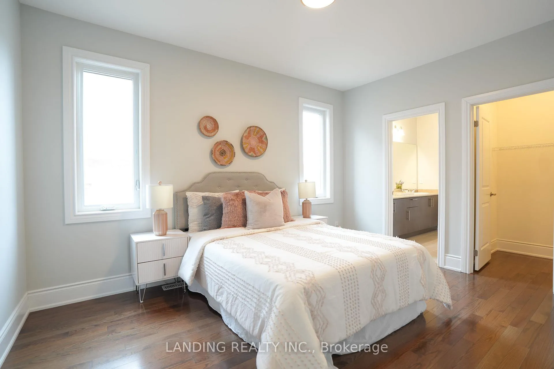 Photo 20 of 118 Burns Boulevard, King, King City — HOMEH
