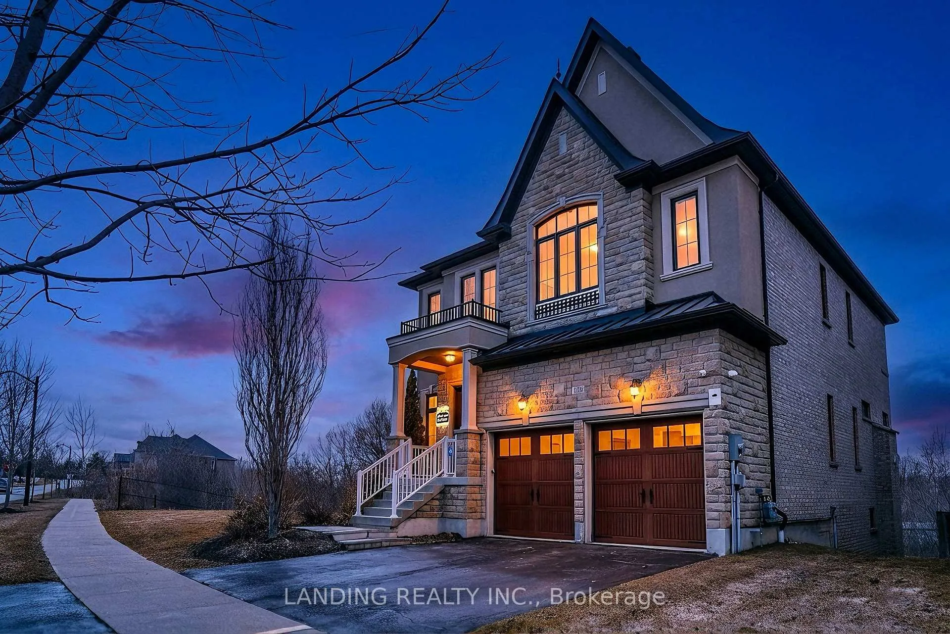 Photo 30 of 118 Burns Boulevard, King, King City — HOMEH