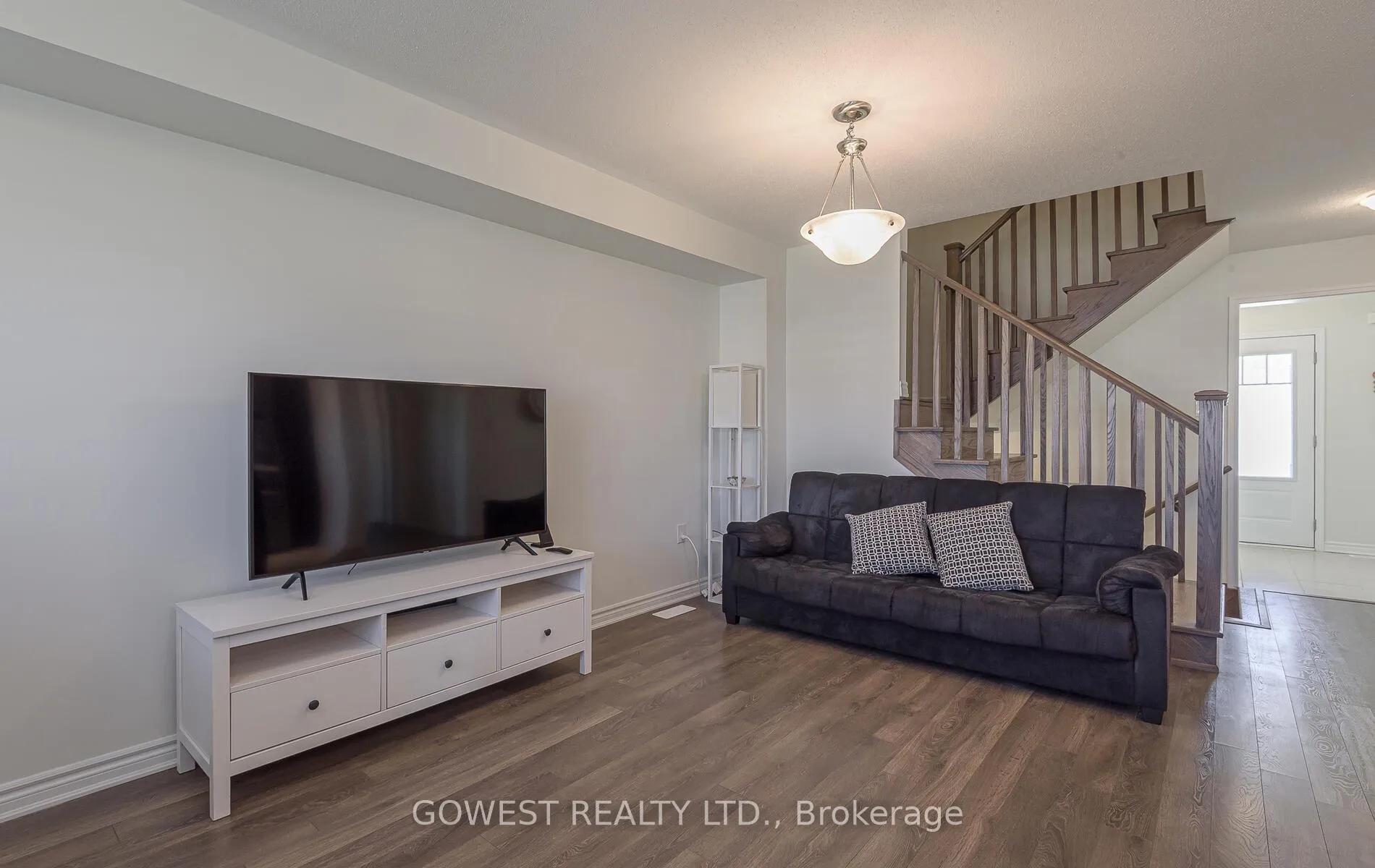 Photo 9 of 45 Stother Crescent, Bracebridge, Macaulay — HOMEH
