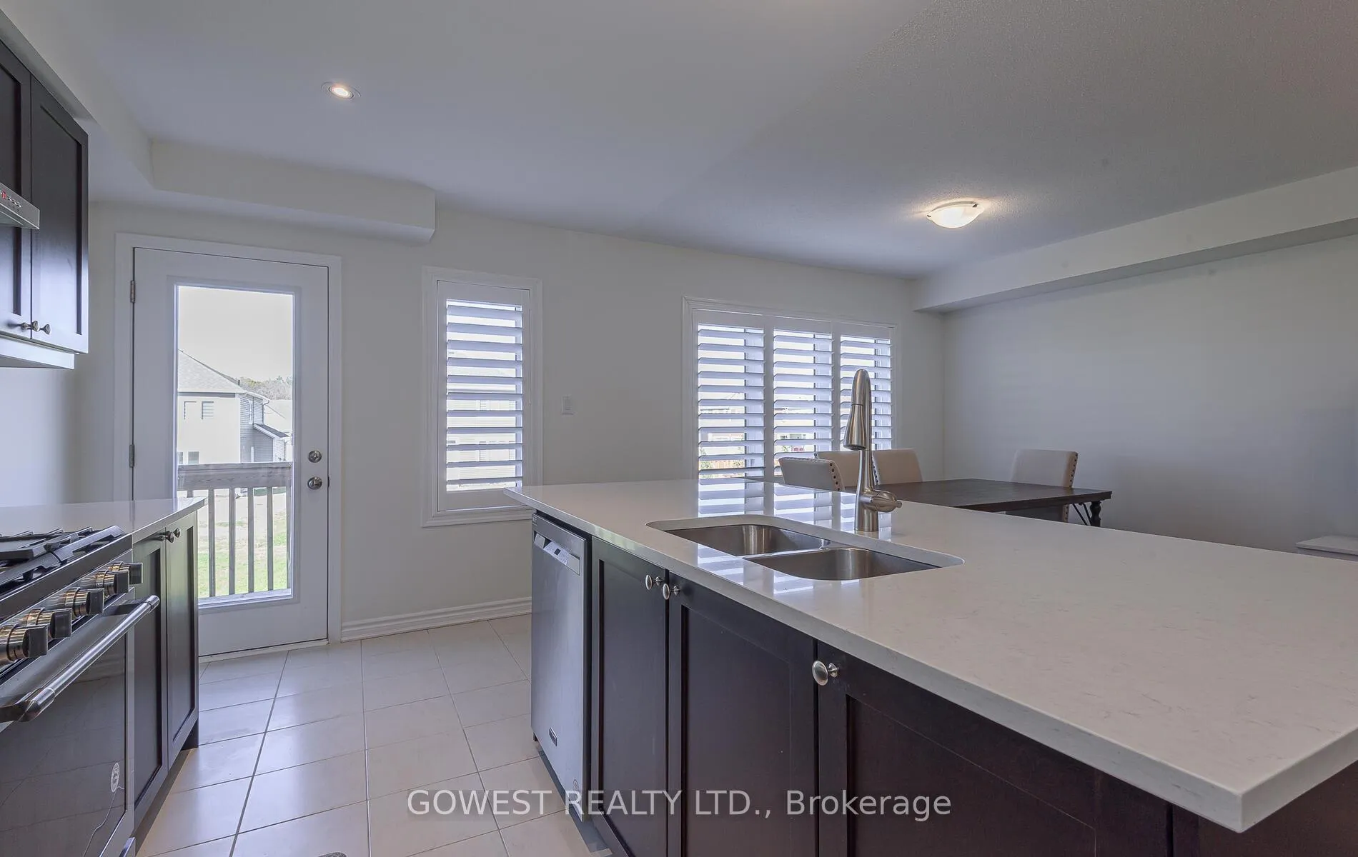 Photo 16 of 45 Stother Crescent, Bracebridge, Macaulay — HOMEH