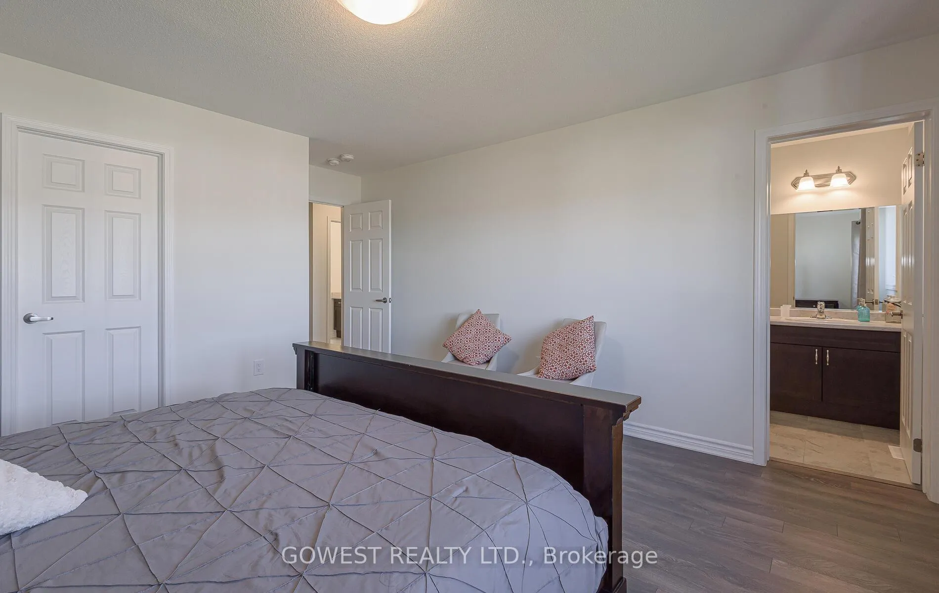 Photo 26 of 45 Stother Crescent, Bracebridge, Macaulay — HOMEH