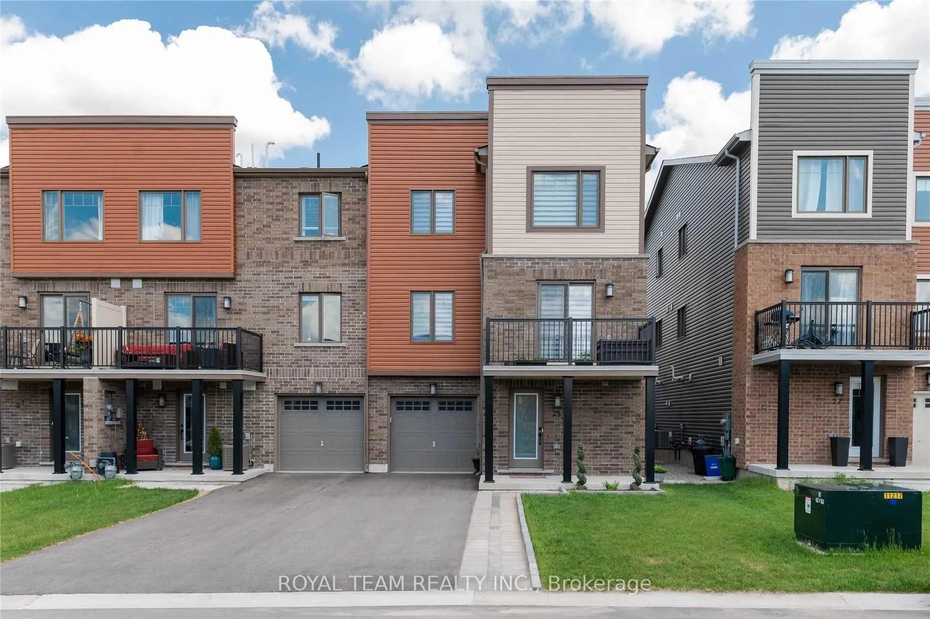 Photo 1 of 25 Kodiak Terrace, Barrie, Rural Barrie Southwest — HOMEH