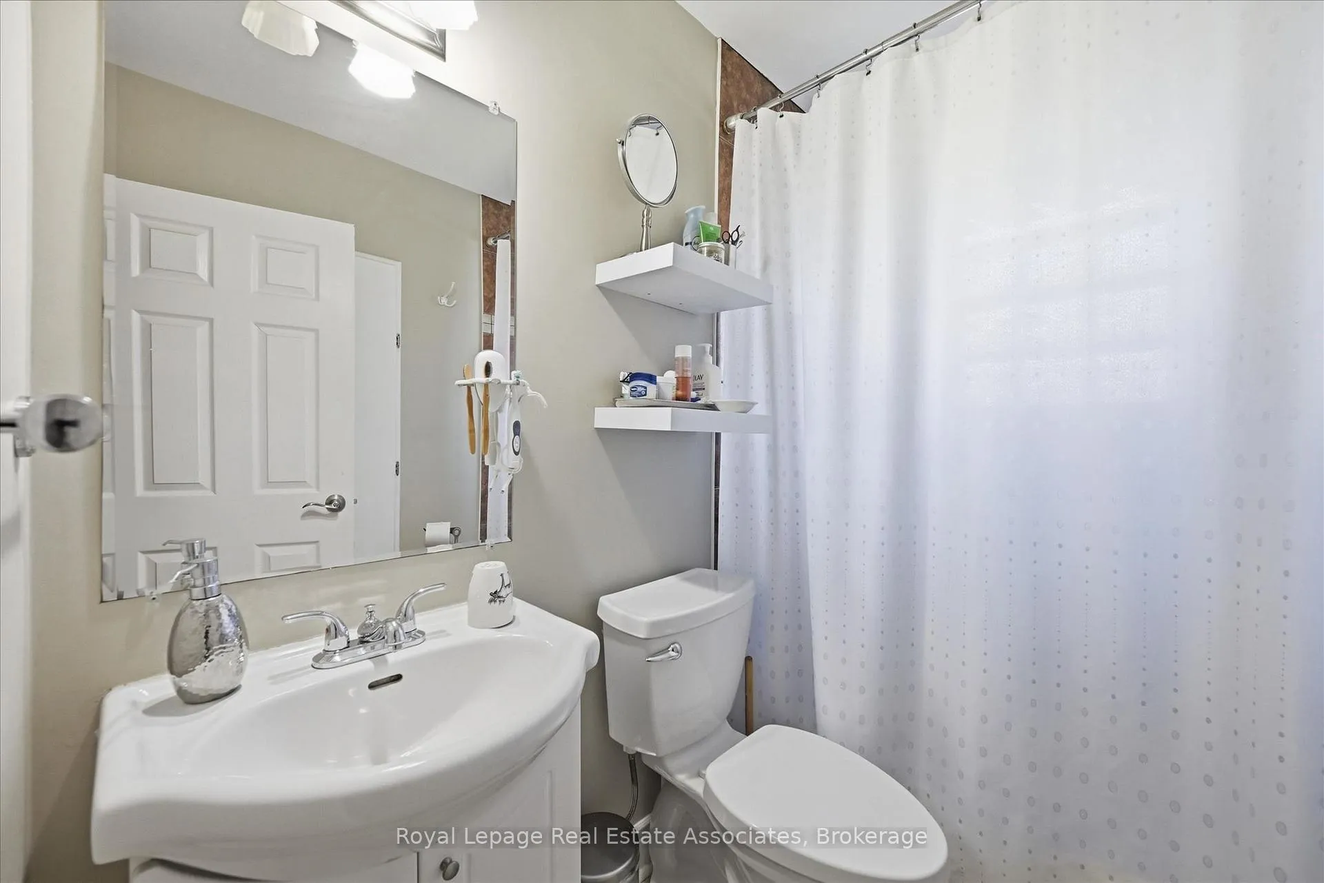 Photo 16 of 1131 Stanley Drive, Burlington, Mountainside — HOMEH