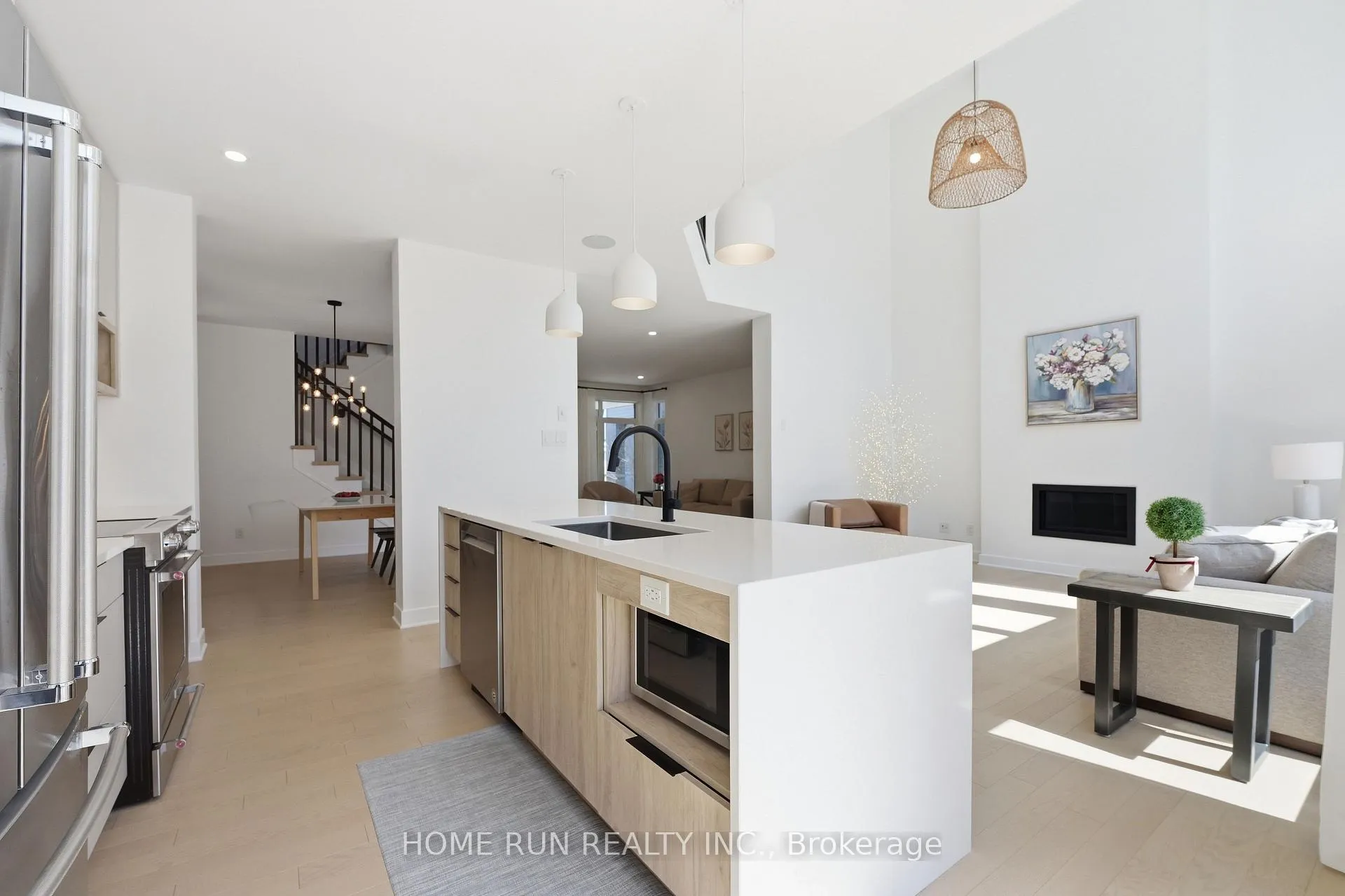 Photo 13 of 804 Atrium Ridge, Ottawa, Riverside South/Gloucester Glen — HOMEH