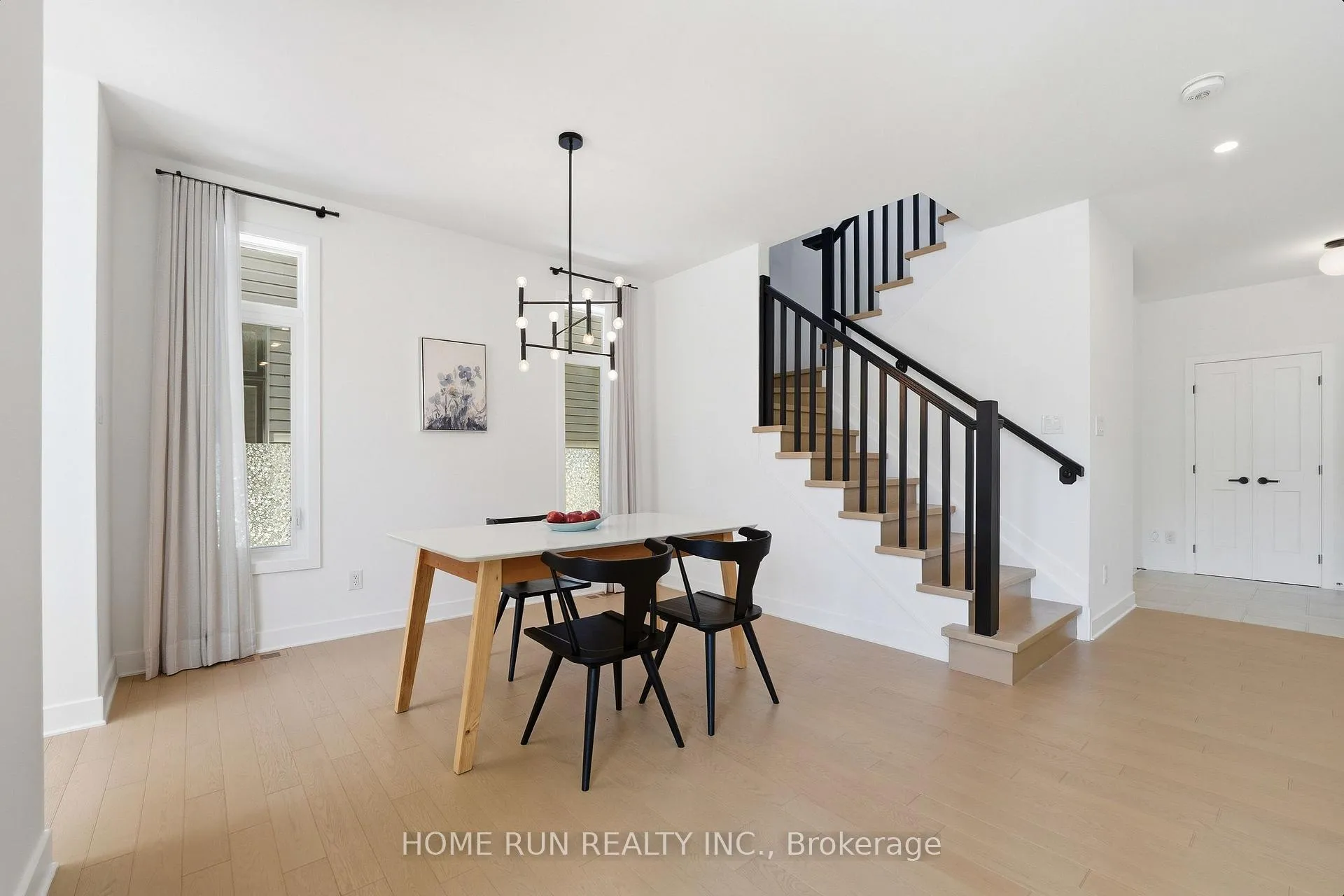 Photo 22 of 804 Atrium Ridge, Ottawa, Riverside South/Gloucester Glen — HOMEH