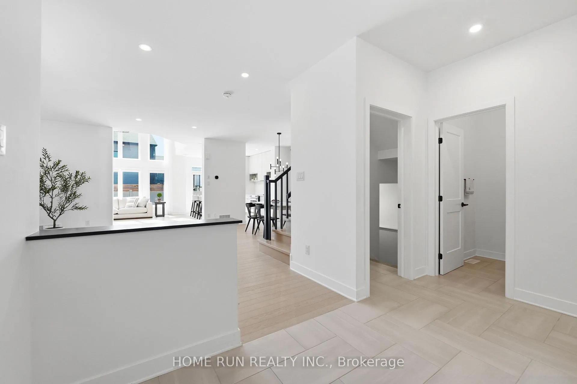 Photo 25 of 804 Atrium Ridge, Ottawa, Riverside South/Gloucester Glen — HOMEH