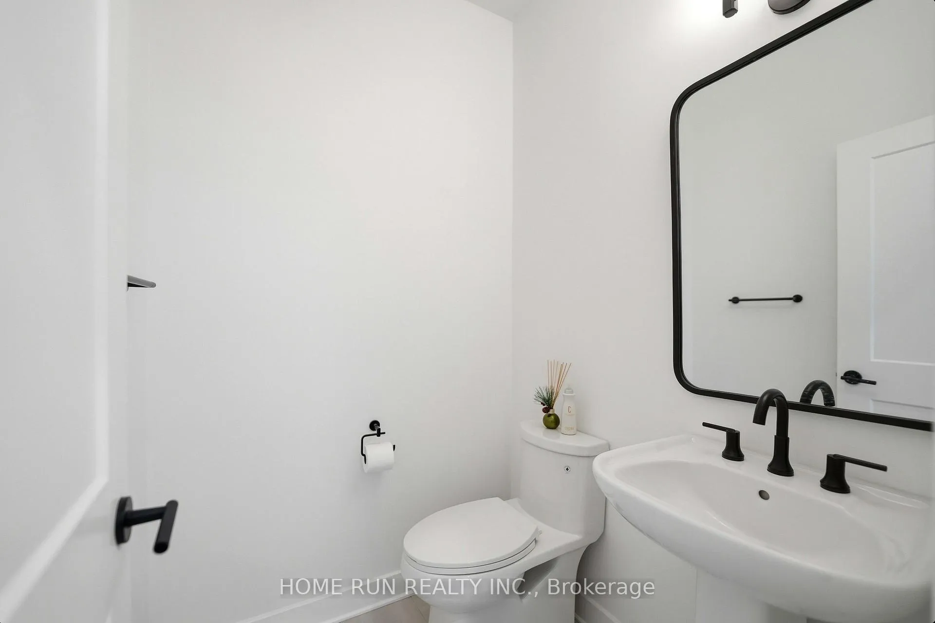 Photo 27 of 804 Atrium Ridge, Ottawa, Riverside South/Gloucester Glen — HOMEH
