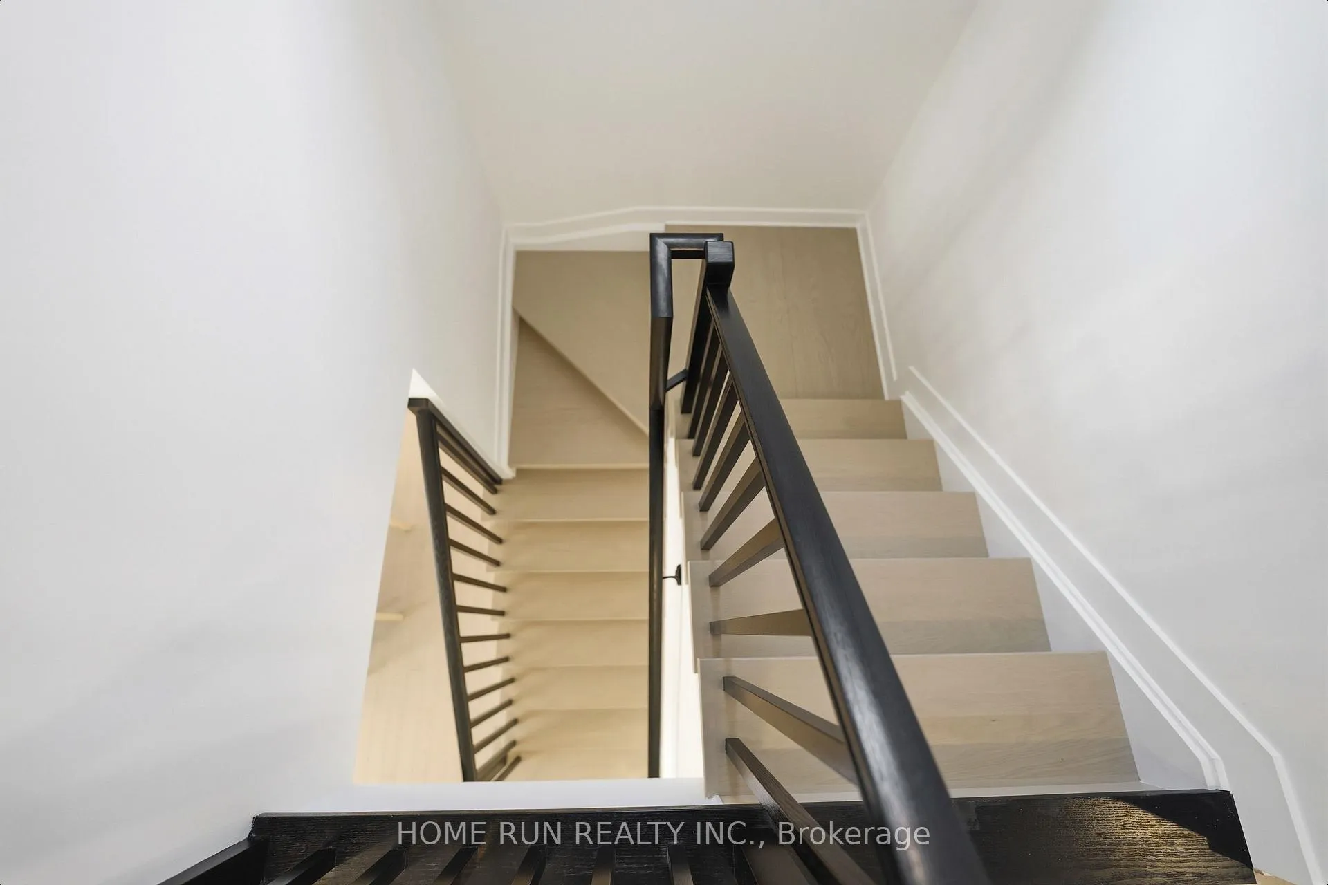 Photo 28 of 804 Atrium Ridge, Ottawa, Riverside South/Gloucester Glen — HOMEH