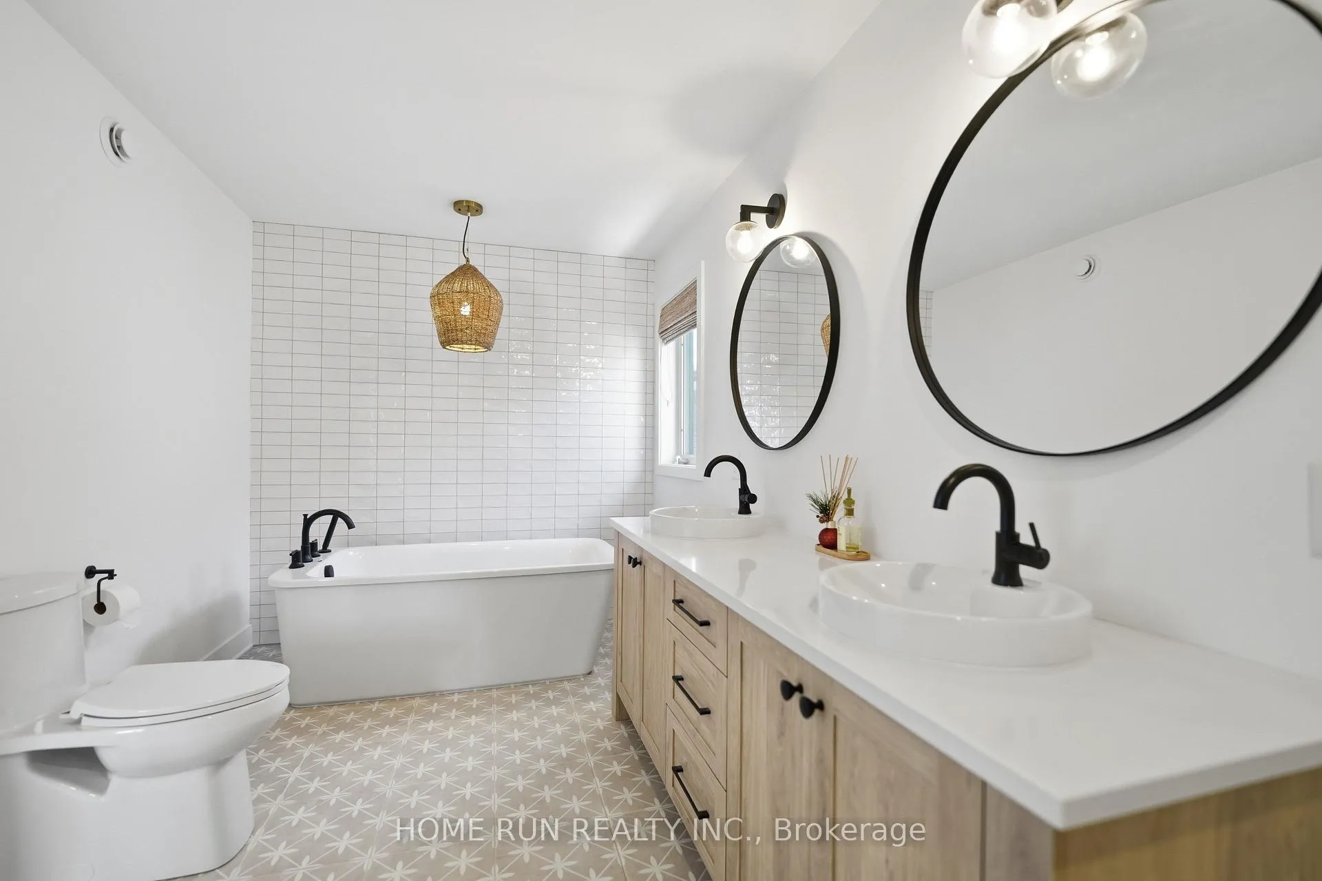 Photo 32 of 804 Atrium Ridge, Ottawa, Riverside South/Gloucester Glen — HOMEH