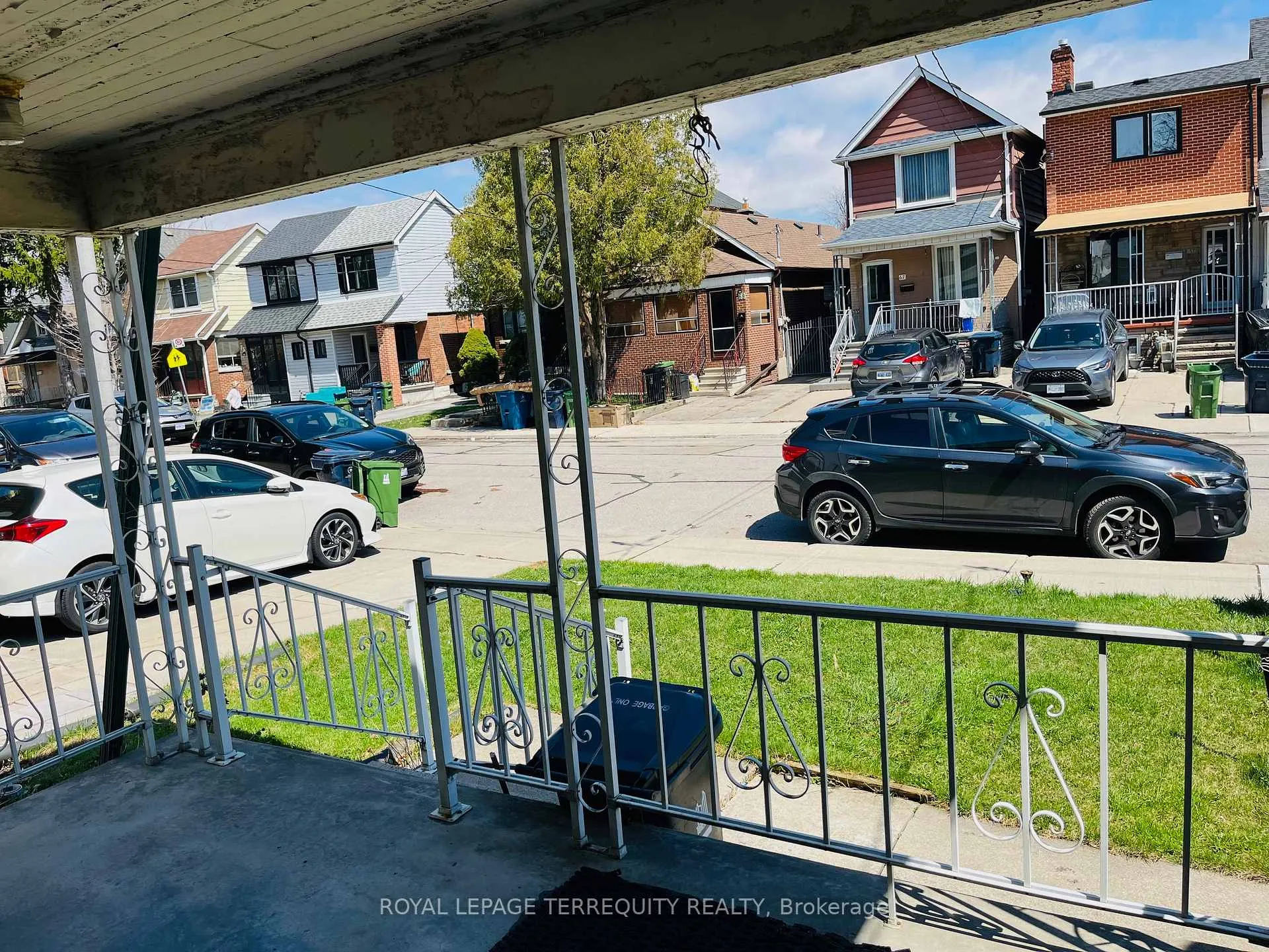 Photo 3 of 64 Chambers Avenue, Toronto, Weston-Pellam Park — HOMEH