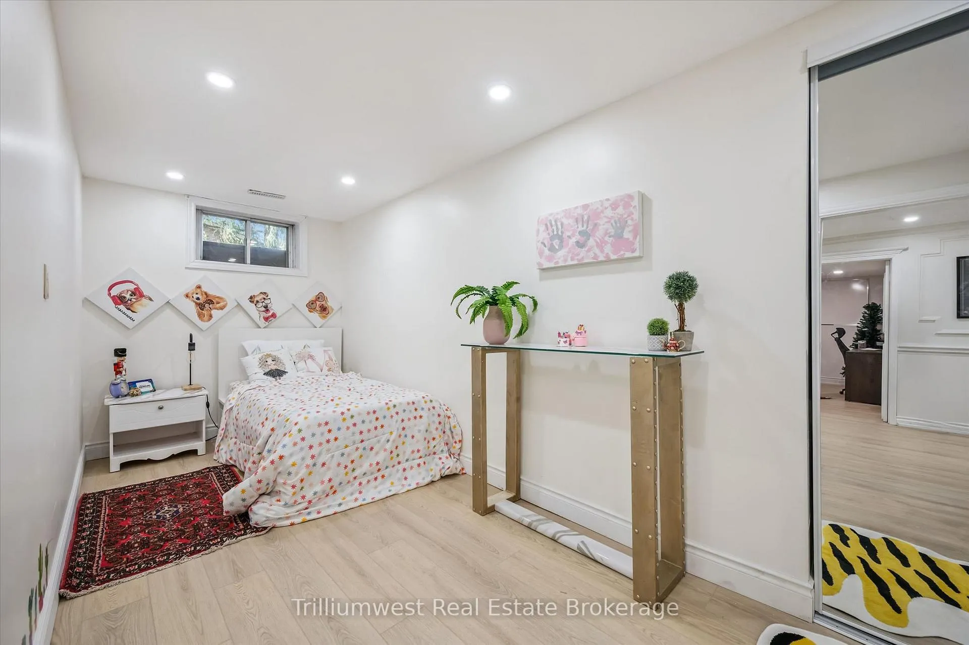 Photo 25 of 1512 Mannheim Road, Wilmot — HOMEH