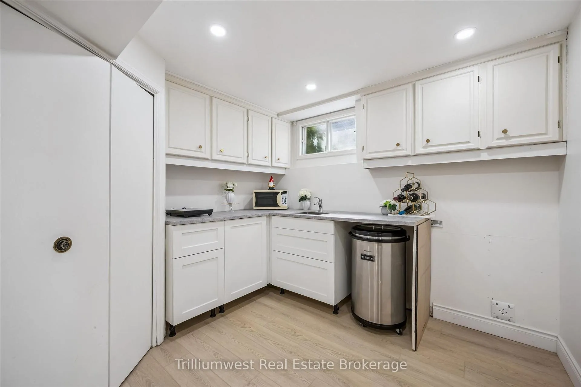 Photo 27 of 1512 Mannheim Road, Wilmot — HOMEH