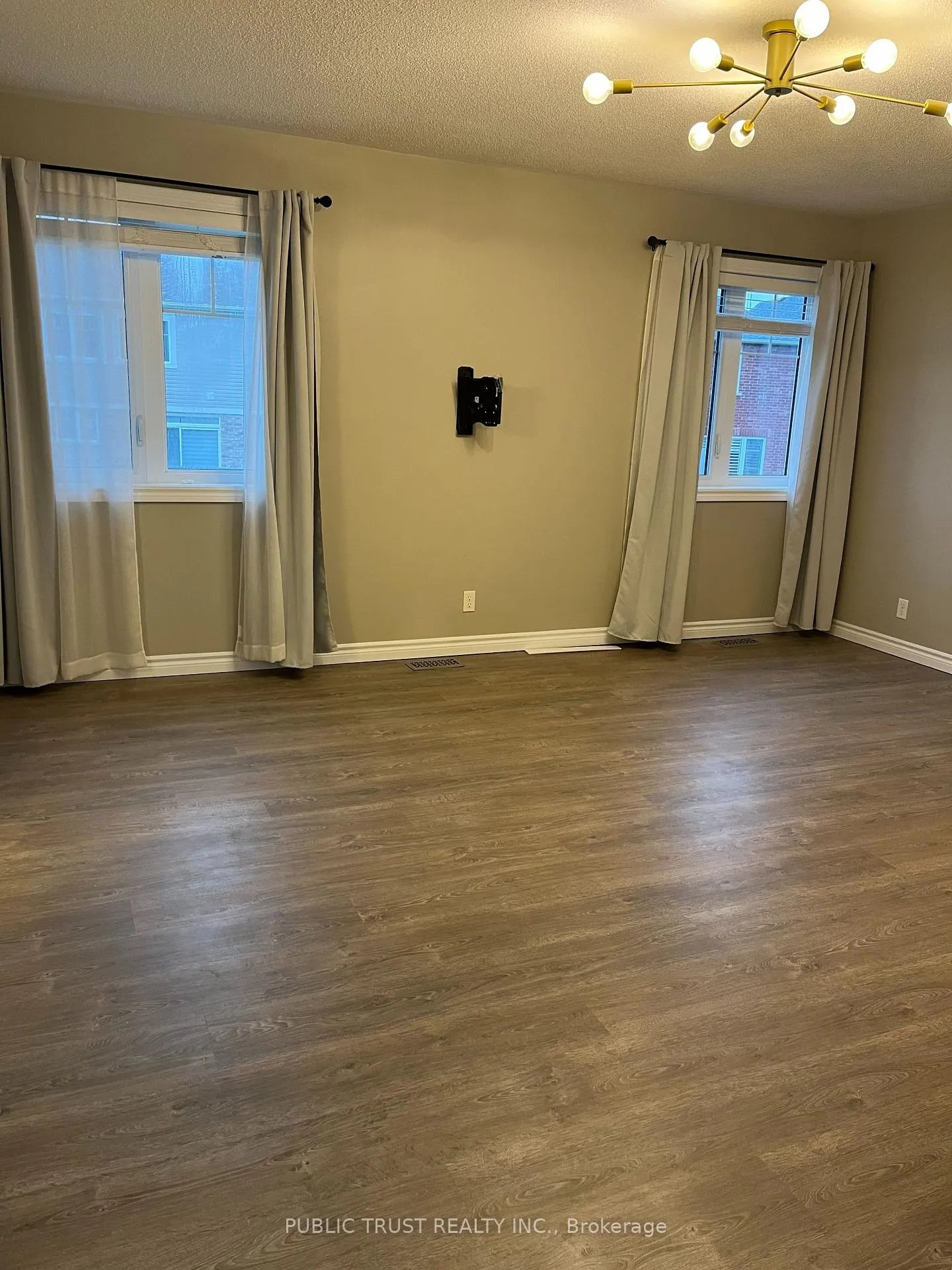 Photo 19 of 2360 Dobbinton Street, Oshawa, Windfields — HOMEH