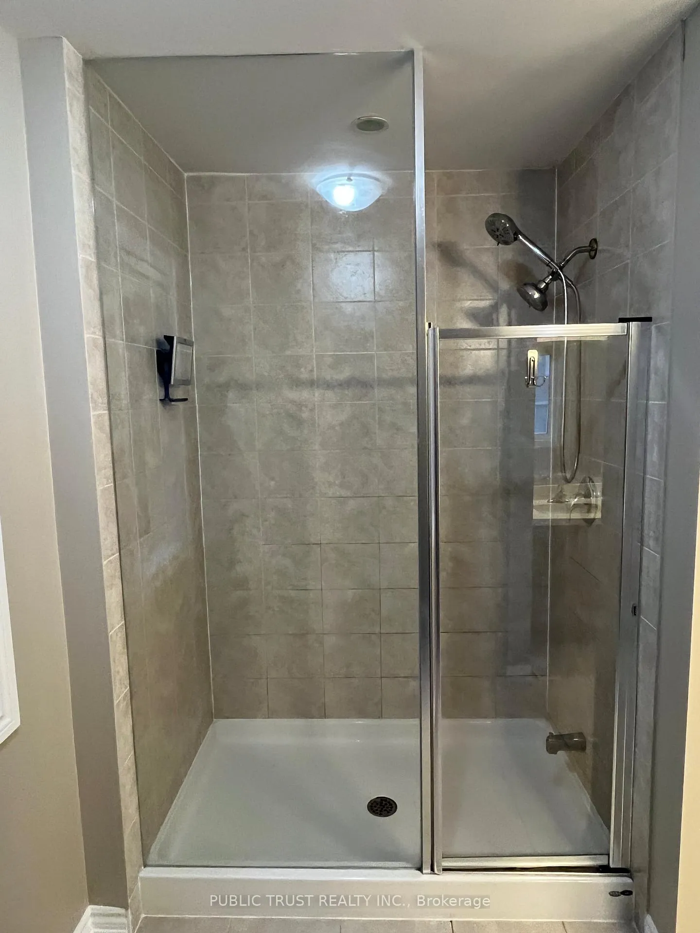 Photo 26 of 2360 Dobbinton Street, Oshawa, Windfields — HOMEH