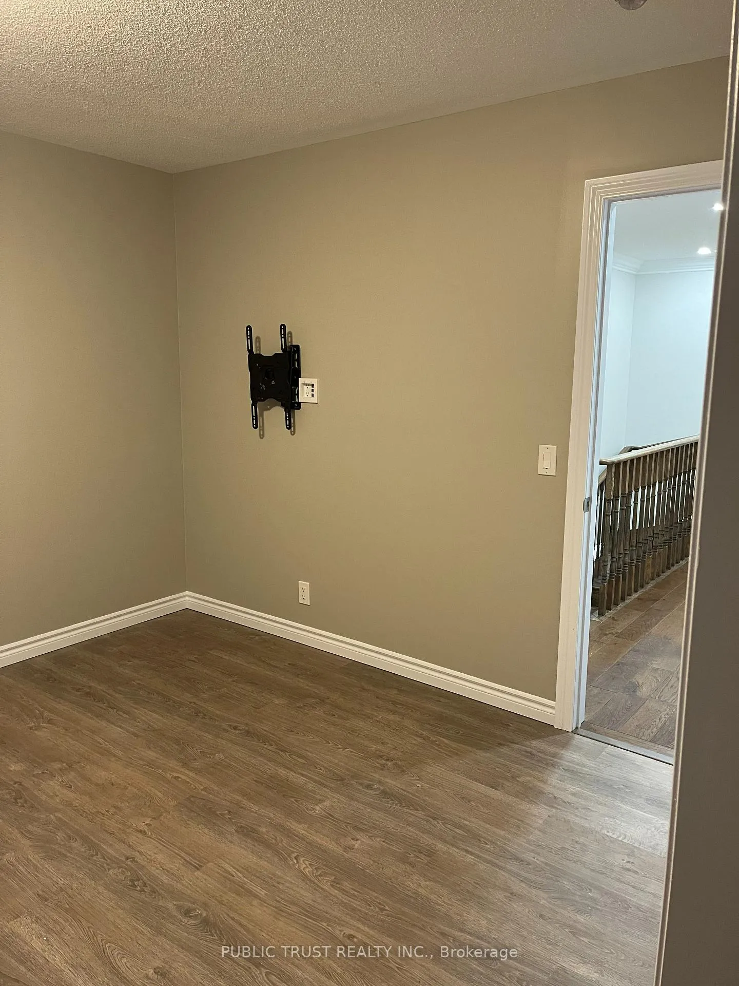 Photo 33 of 2360 Dobbinton Street, Oshawa, Windfields — HOMEH