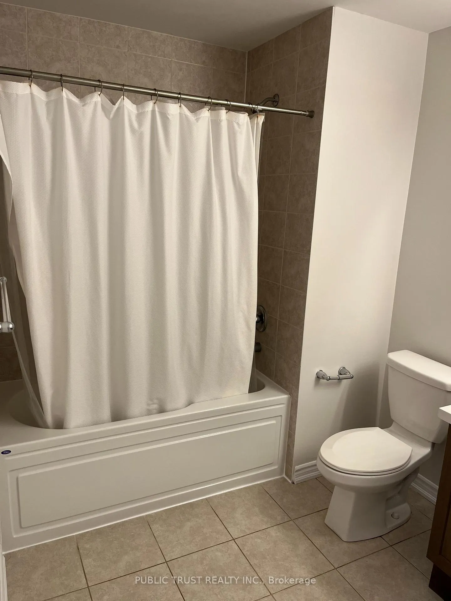 Photo 37 of 2360 Dobbinton Street, Oshawa, Windfields — HOMEH
