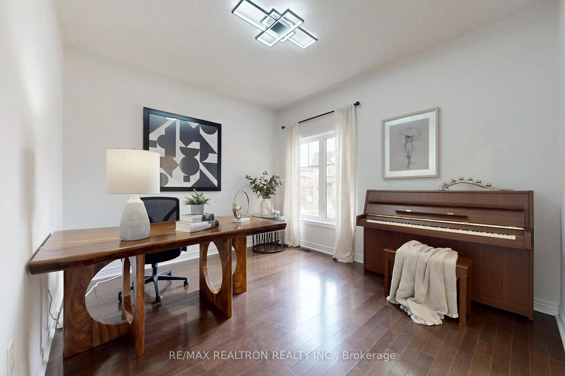 Photo 5 of 63 Pieter Vos Drive, Kitchener — HOMEH