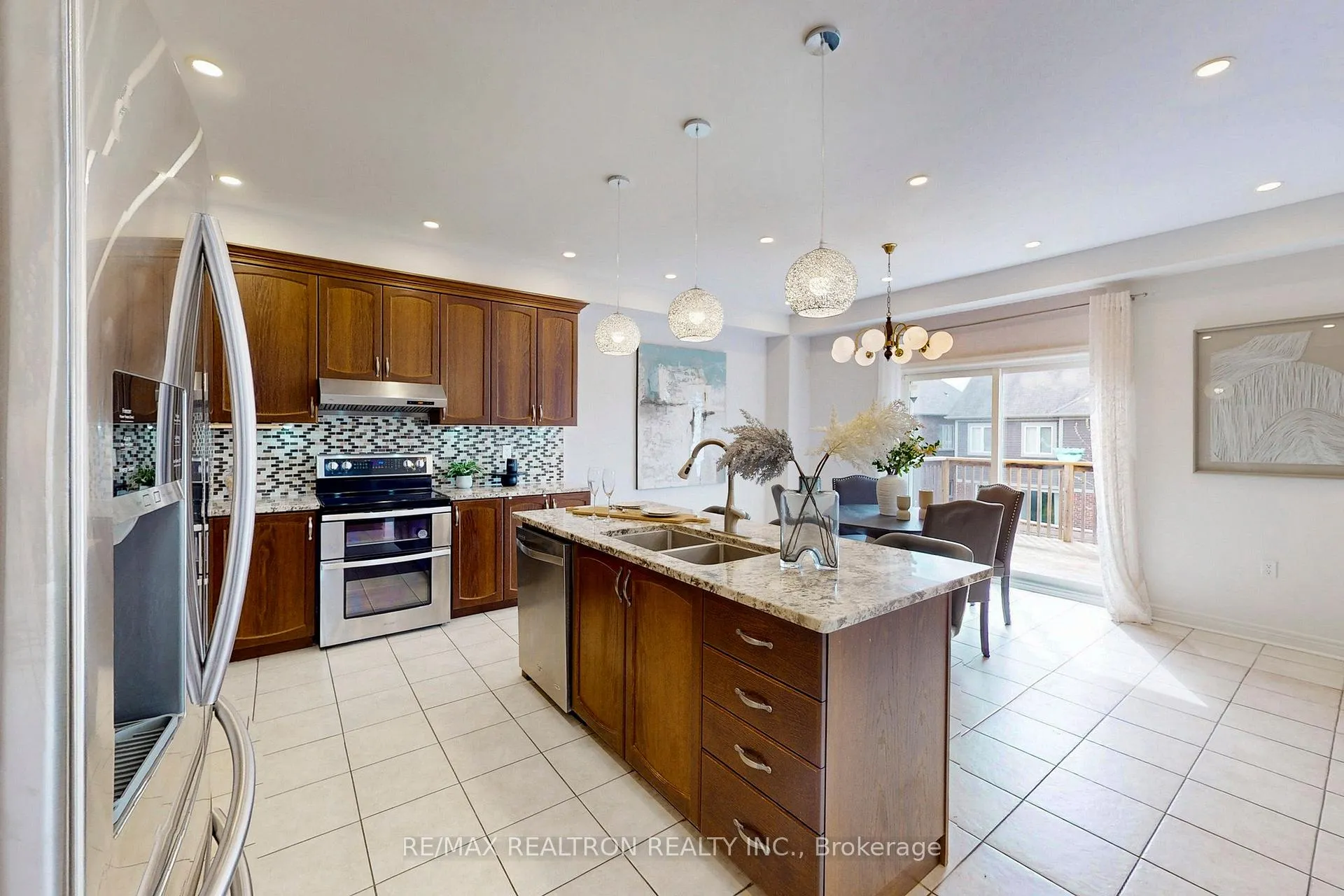 Photo 14 of 63 Pieter Vos Drive, Kitchener — HOMEH