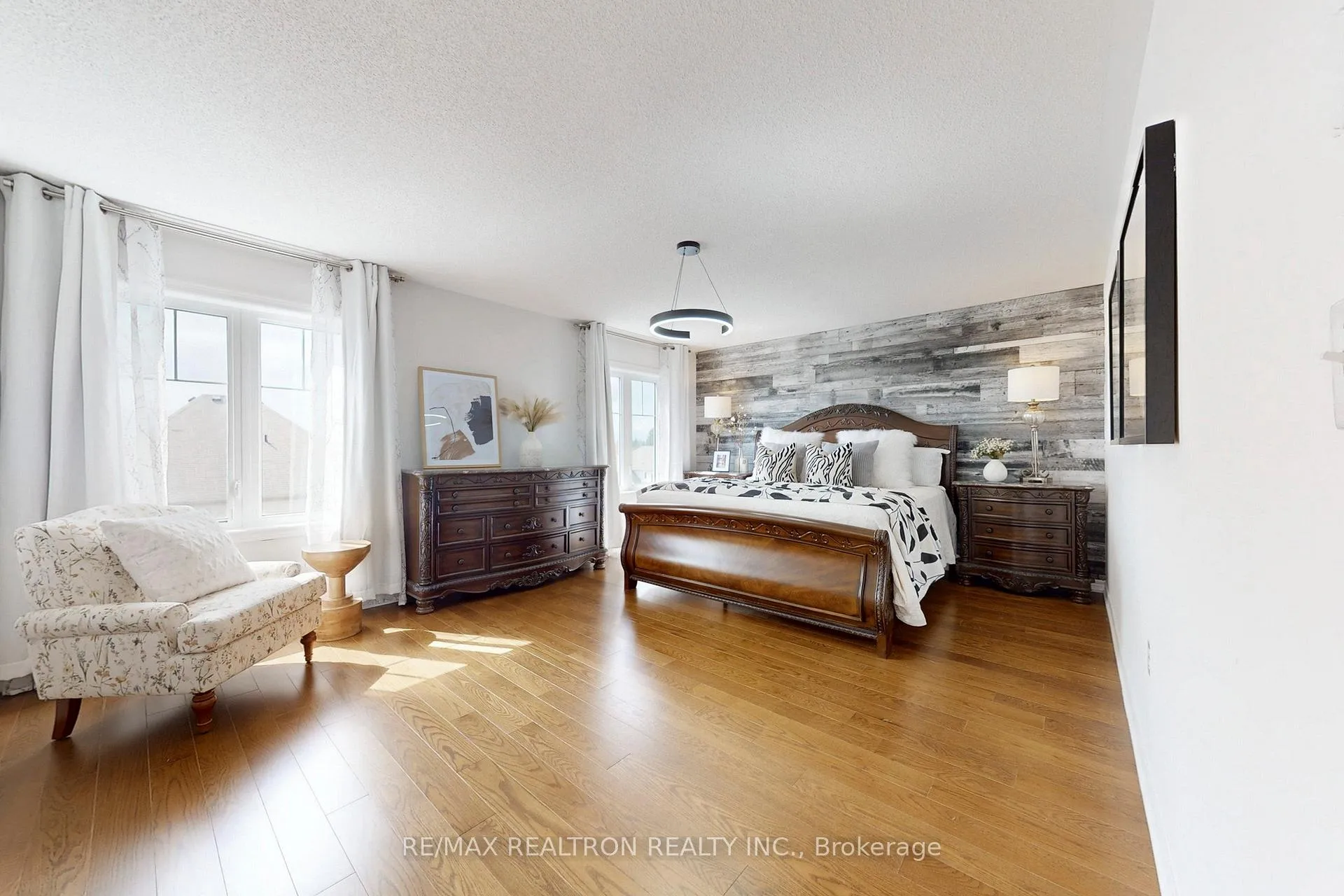 Photo 16 of 63 Pieter Vos Drive, Kitchener — HOMEH