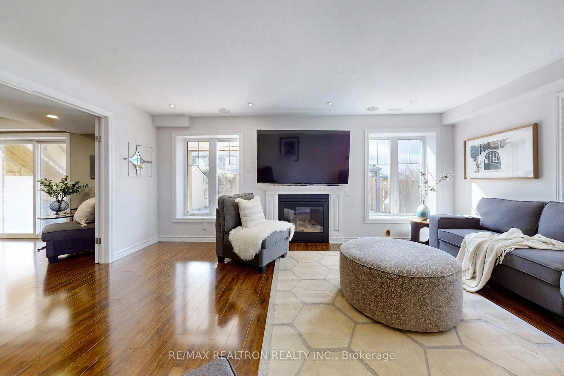 Photo 29 of 63 Pieter Vos Drive, Kitchener — HOMEH