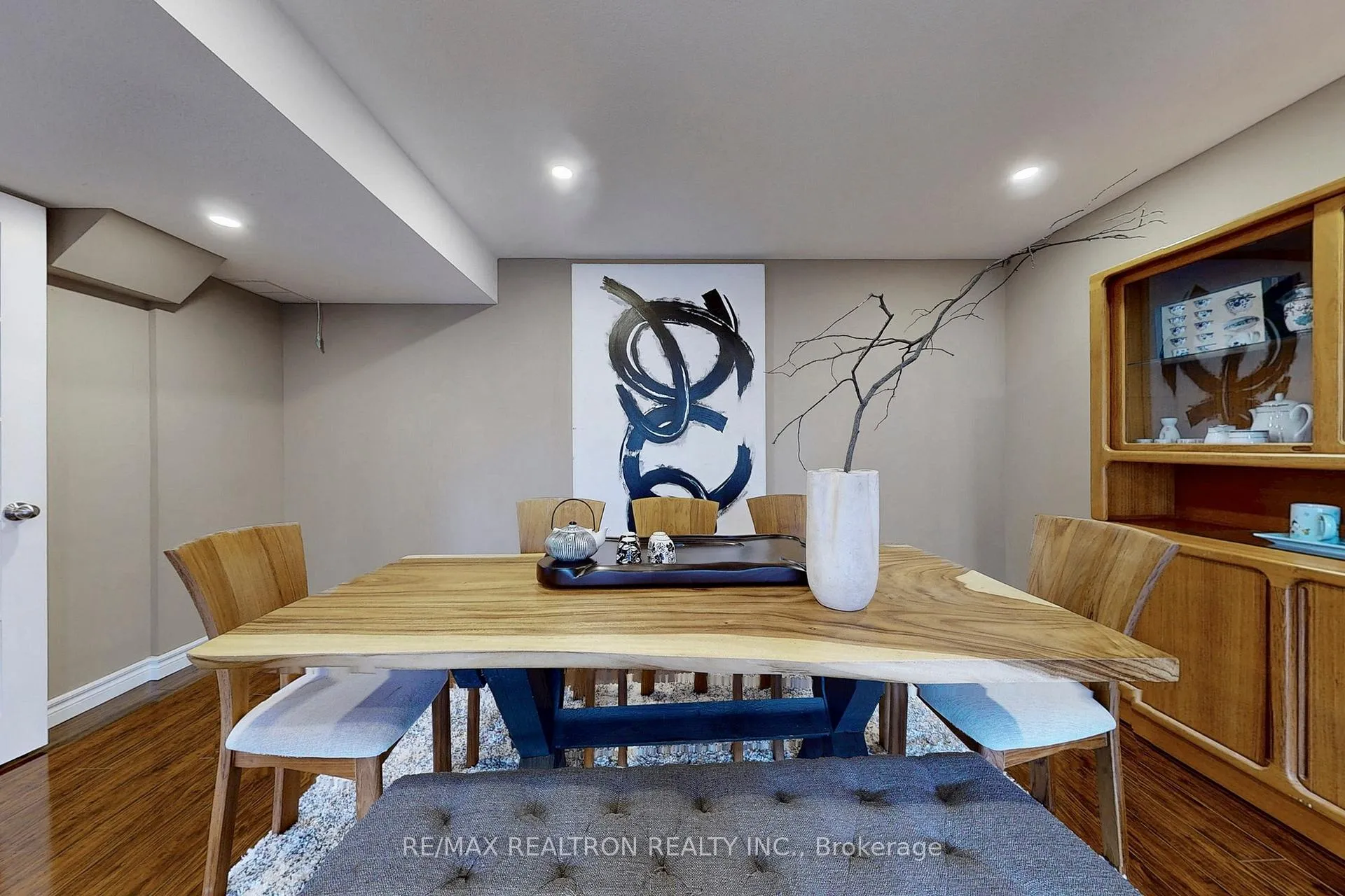 Photo 31 of 63 Pieter Vos Drive, Kitchener — HOMEH