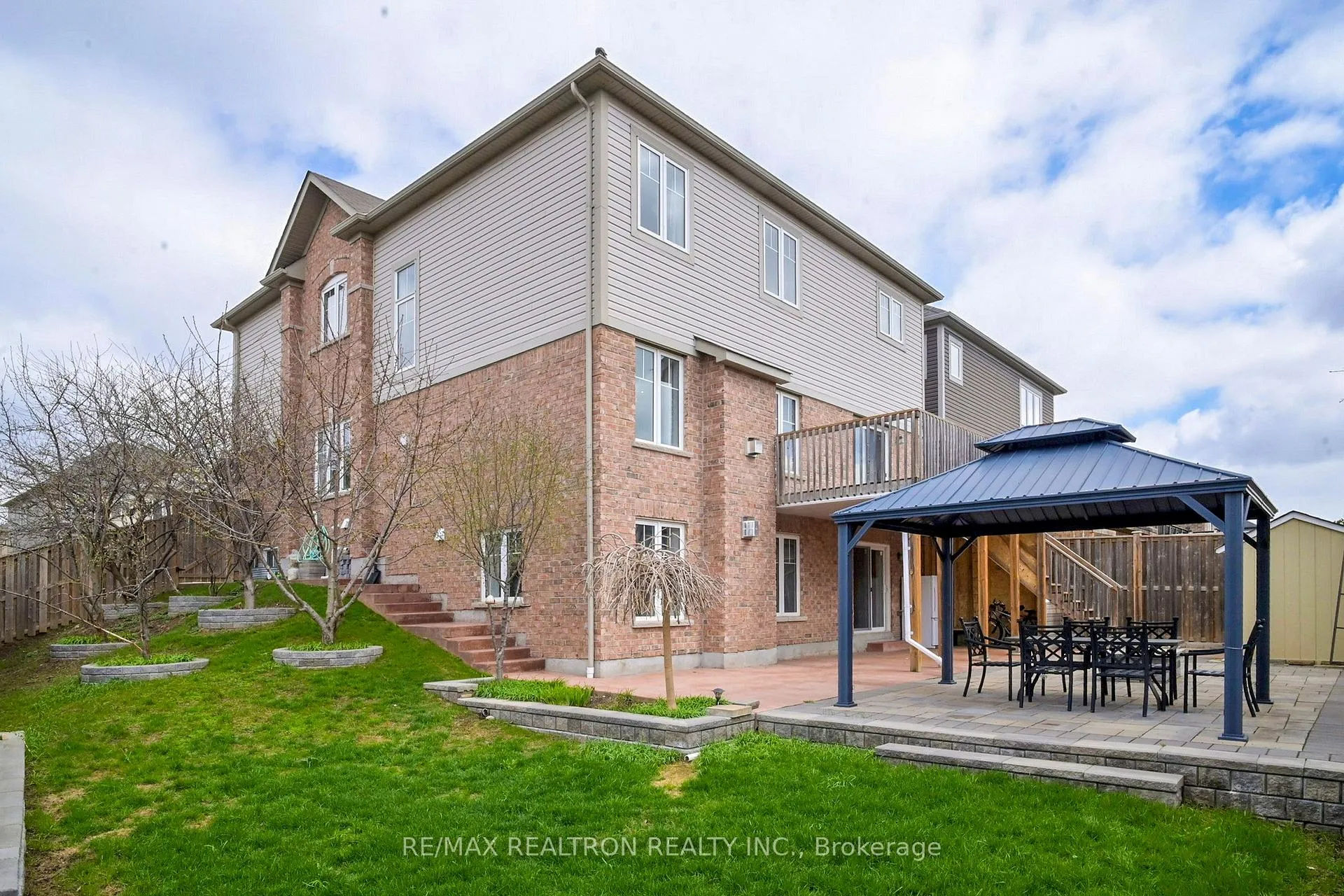Photo 44 of 63 Pieter Vos Drive, Kitchener — HOMEH