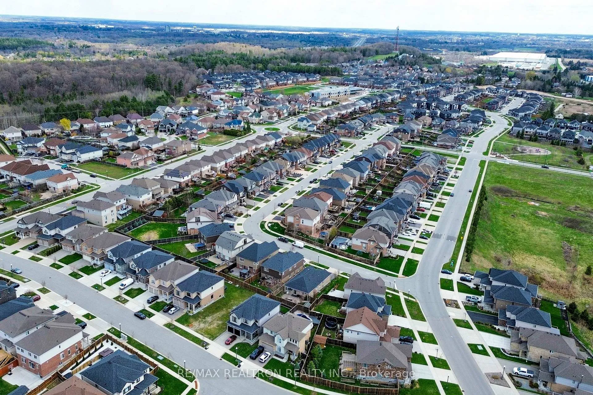 Photo 49 of 63 Pieter Vos Drive, Kitchener — HOMEH