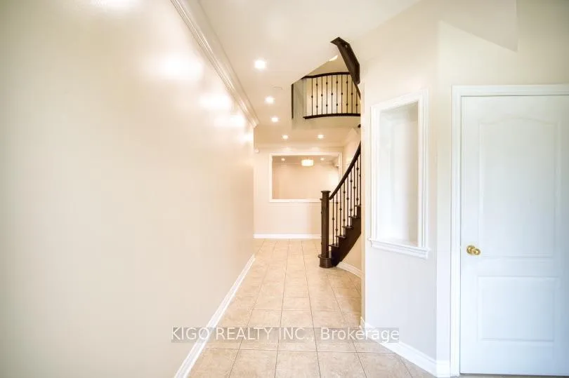 Photo 6 of 548 Wasaga Crescent, Waterloo, Conservation Meadows — HOMEH