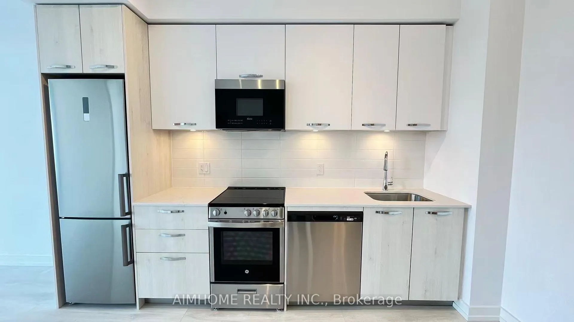 Photo 6 of Unit 1520, 75 James Street S, Hamilton, Corktown — HOMEH