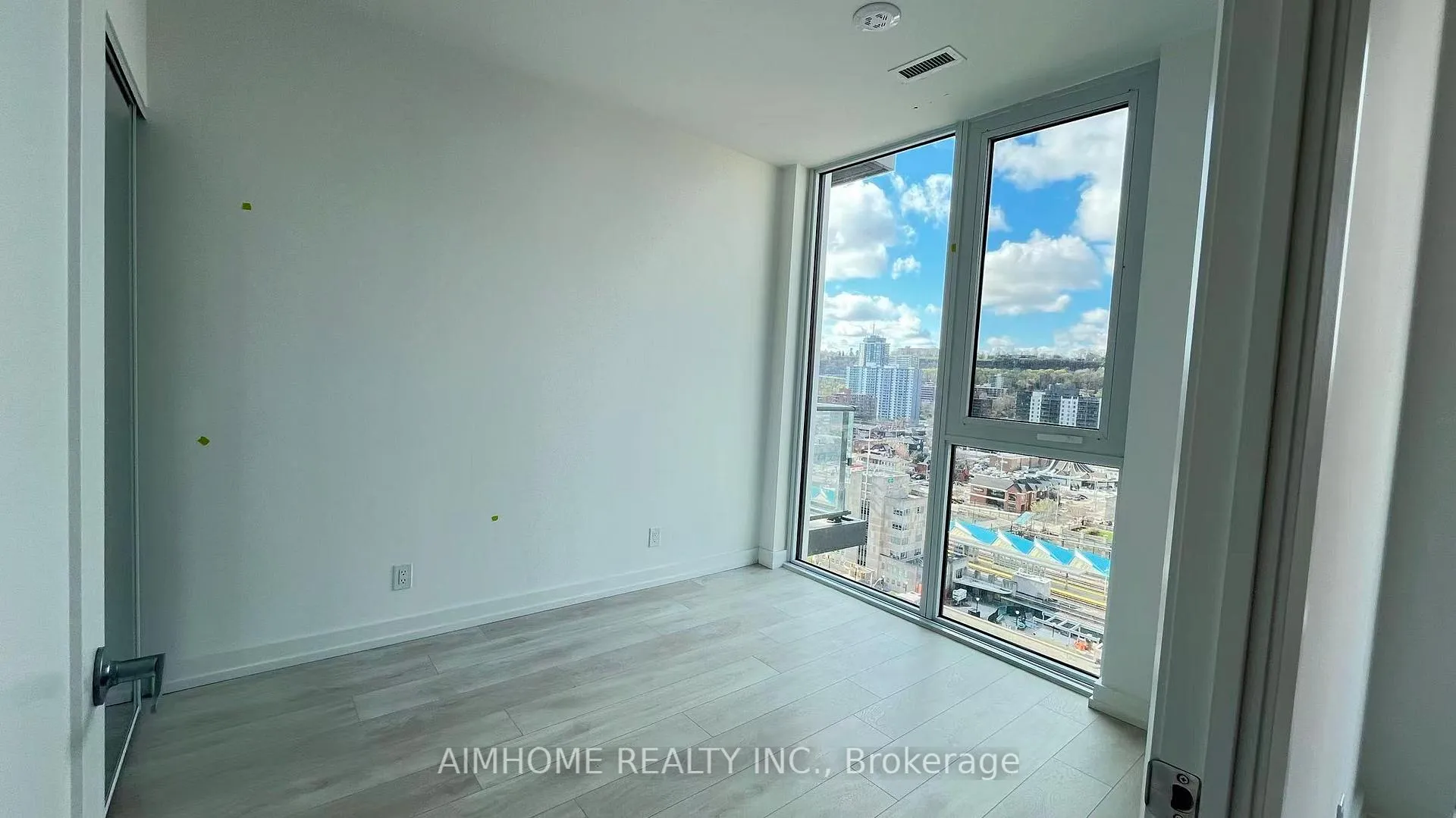 Photo 7 of Unit 1520, 75 James Street S, Hamilton, Corktown — HOMEH