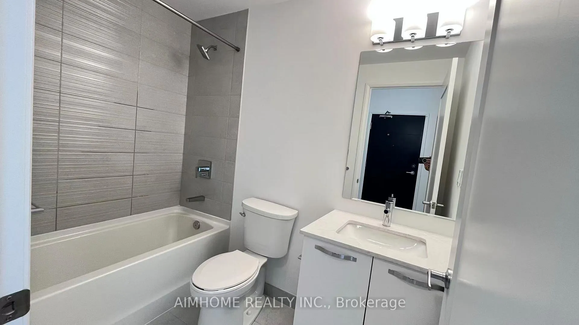 Photo 8 of Unit 1520, 75 James Street S, Hamilton, Corktown — HOMEH