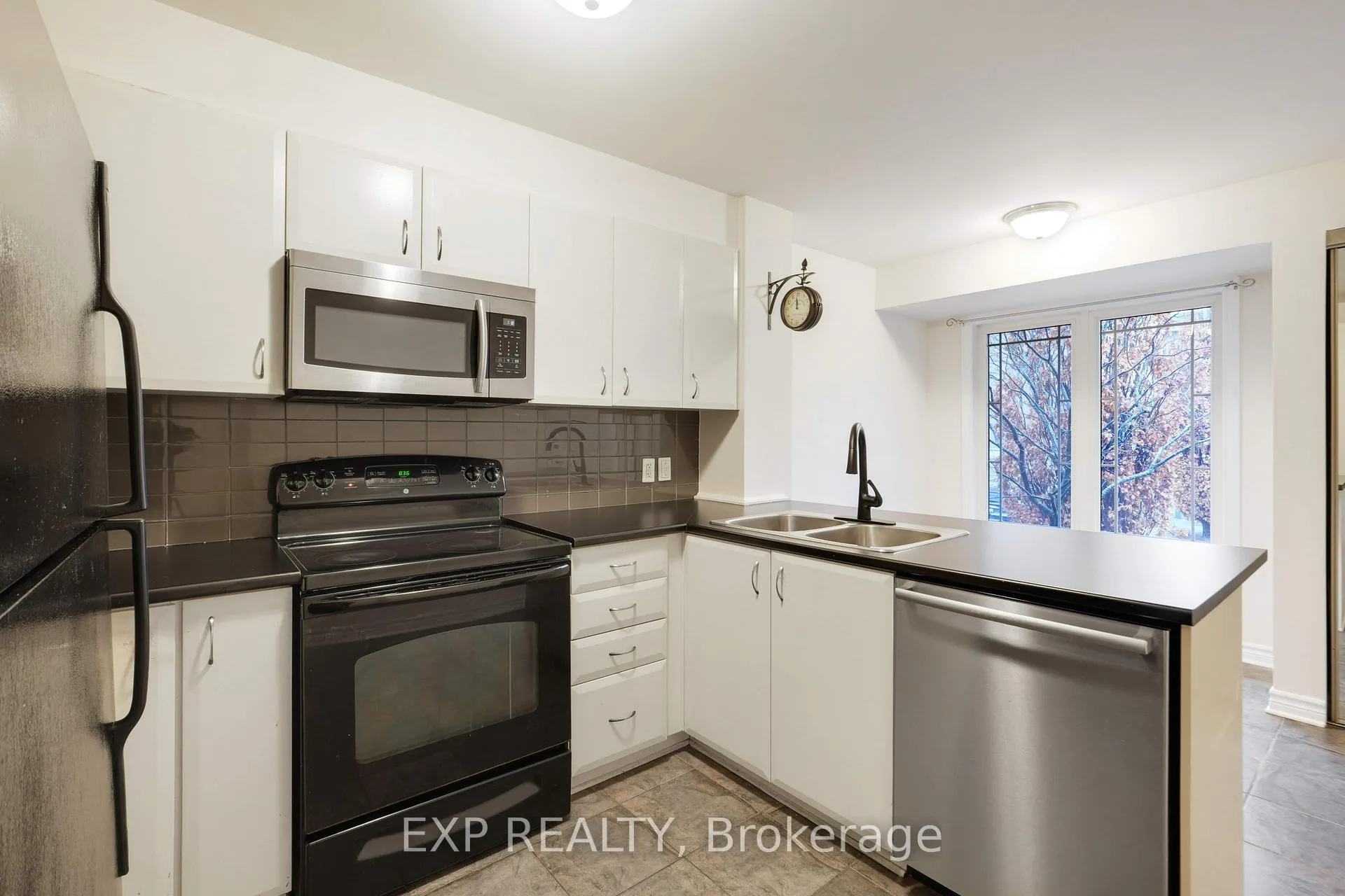 Photo 7 of Unit 201, 201 Paseo Private, Ottawa, Centrepointe — HOMEH