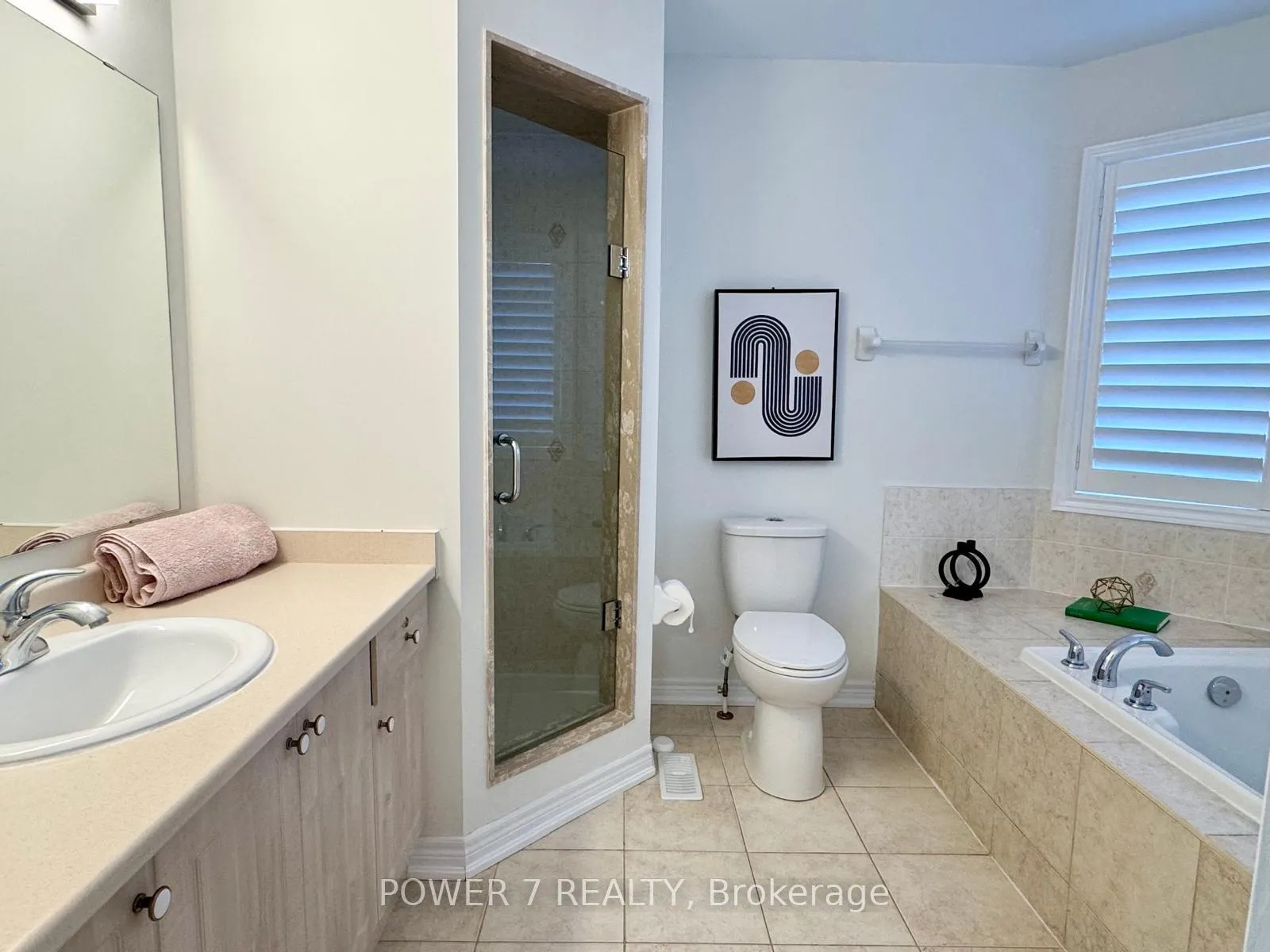 Photo 21 of 119 Gauguin Avenue, Vaughan, Patterson — HOMEH