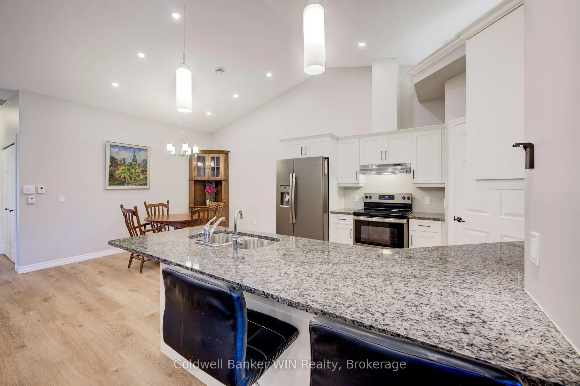 Photo 13 of 103 Broomers Crescent, Wellington North, Mount Forest — HOMEH